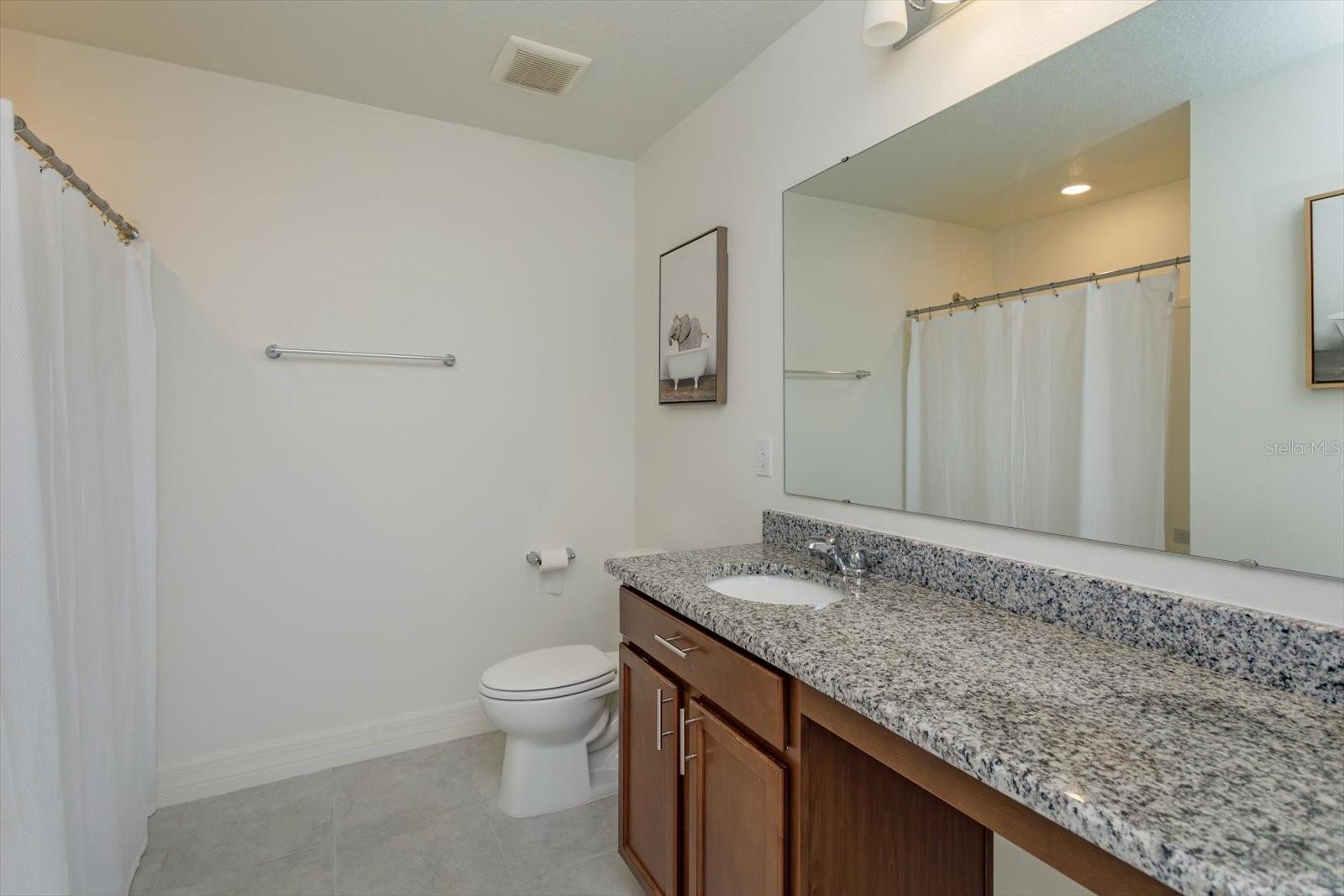 Image 19 of 28 For 1096 Papaya Circle