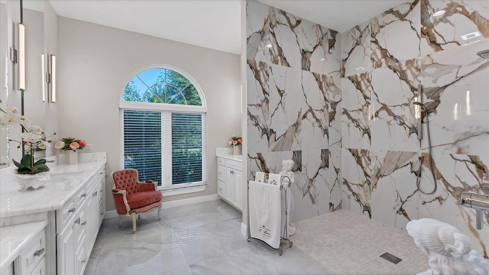 Image 18 of 54 For 39851 & 39855 Darlington Avenue