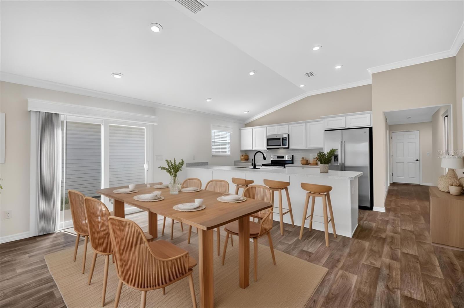 Image 11 of 44 For 944 Horton Terrace