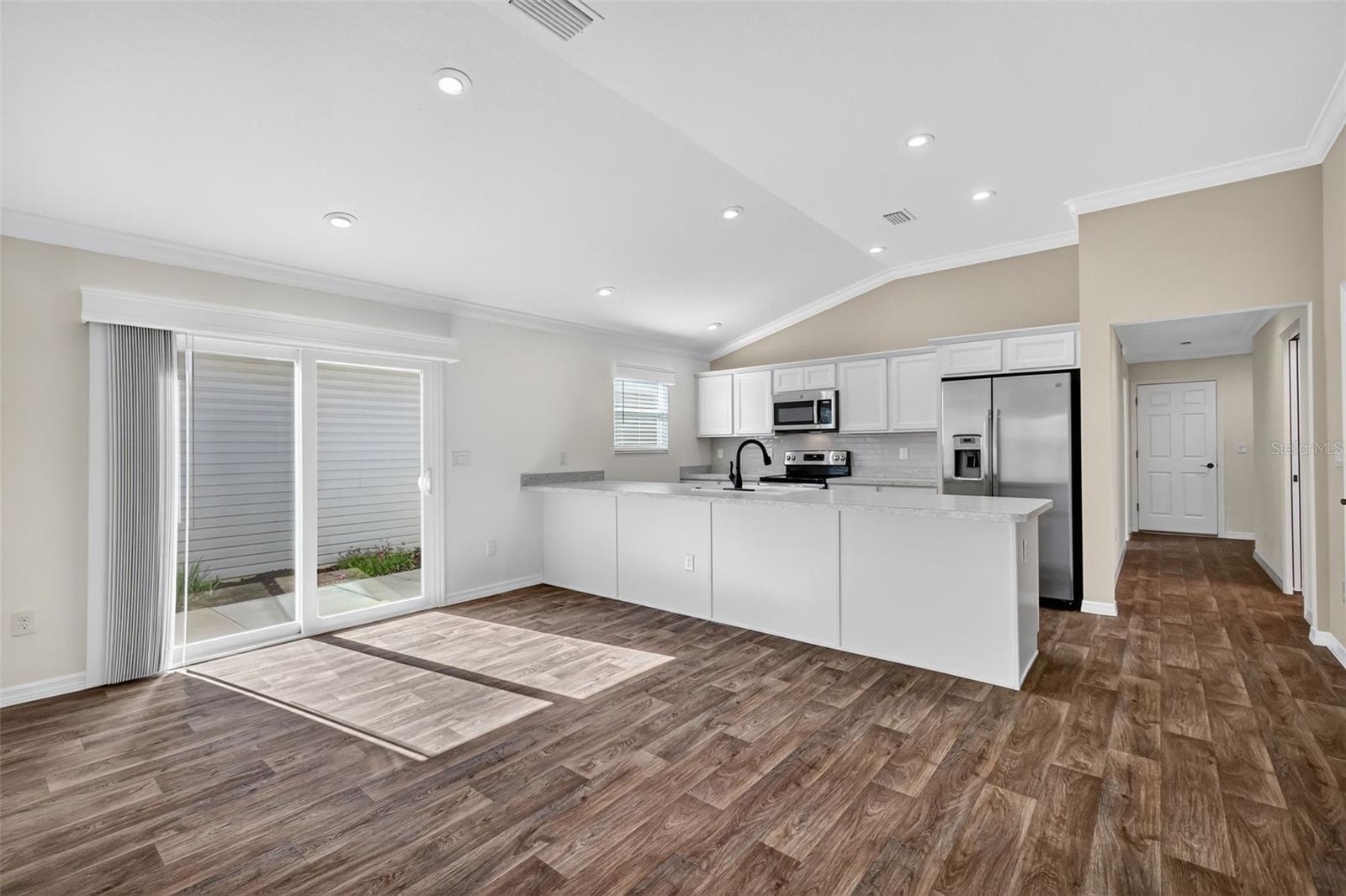 Image 12 of 44 For 944 Horton Terrace