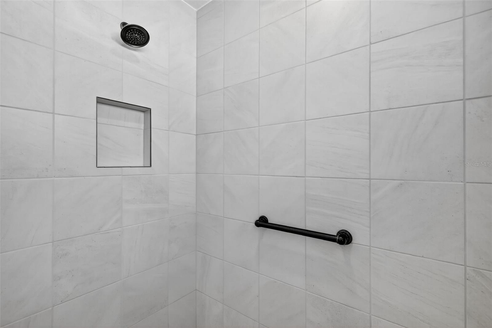 Image 23 of 44 For 944 Horton Terrace