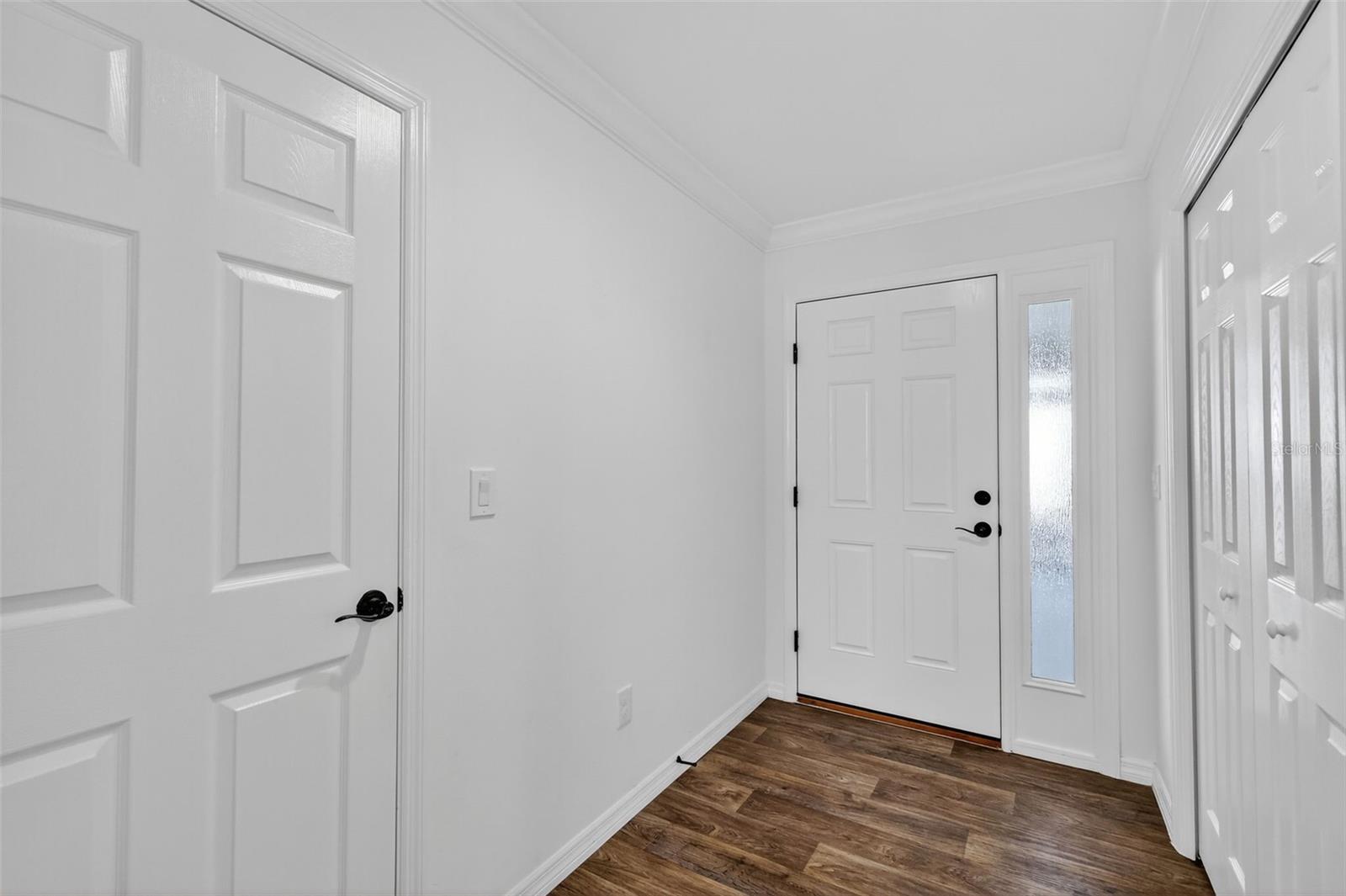 Image 3 of 44 For 944 Horton Terrace