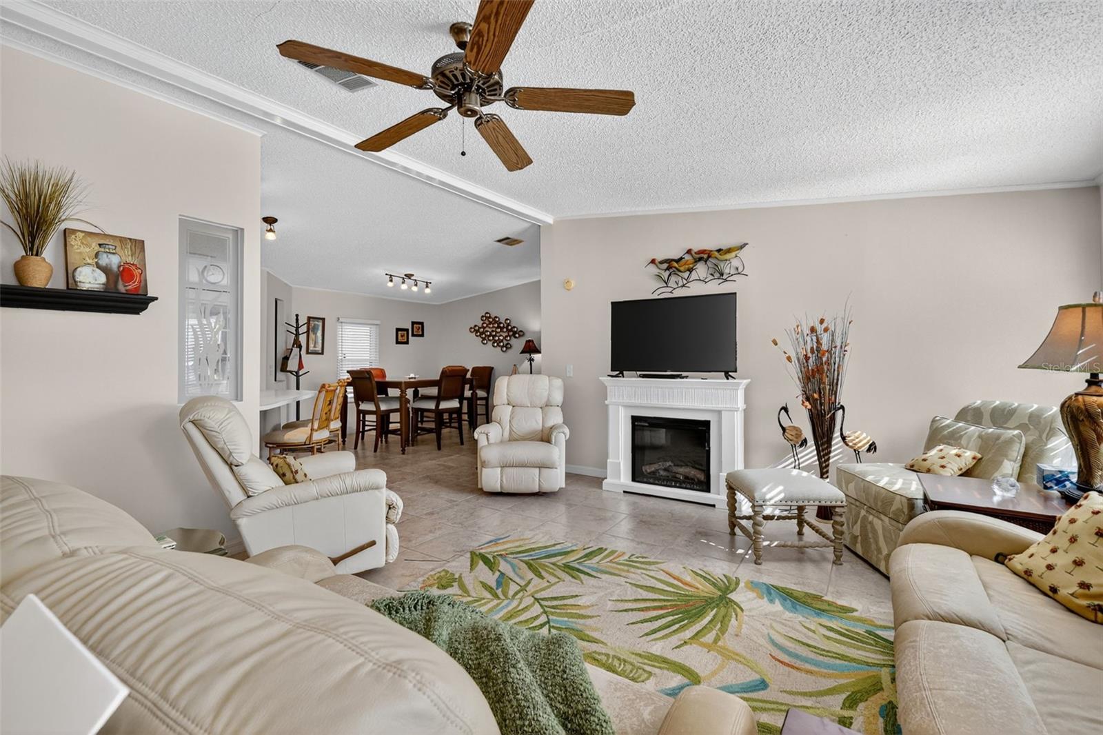 Image 11 of 28 For 5140 Desoto Way