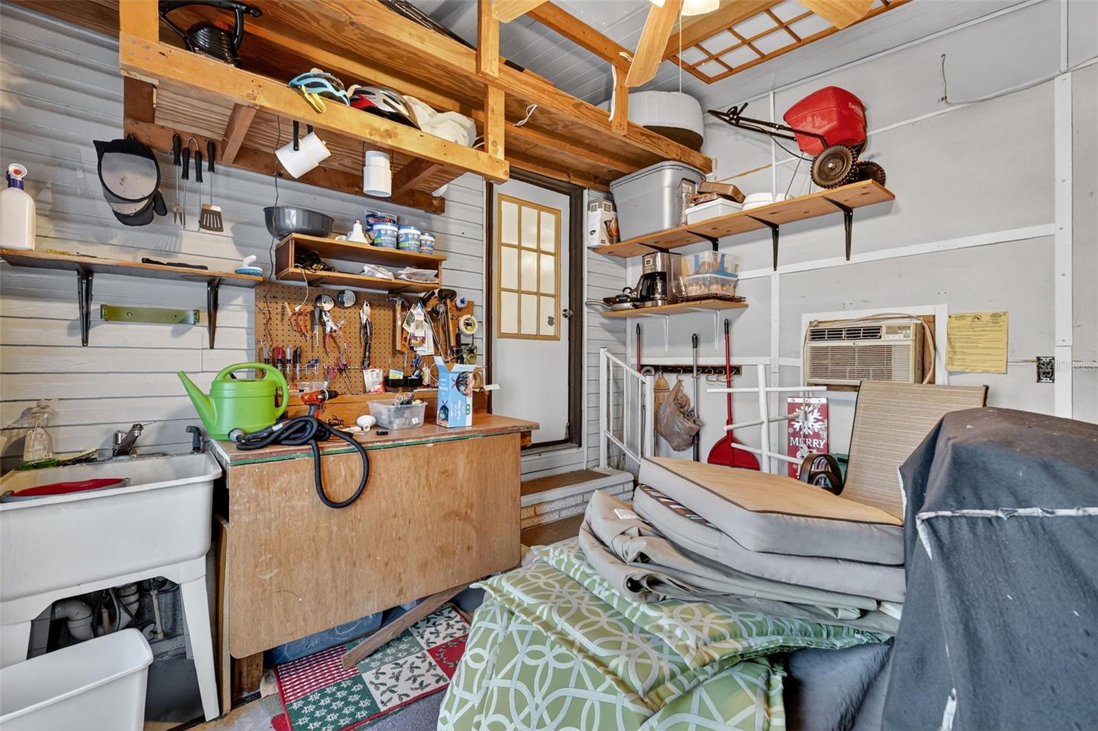 Image 21 of 28 For 5140 Desoto Way