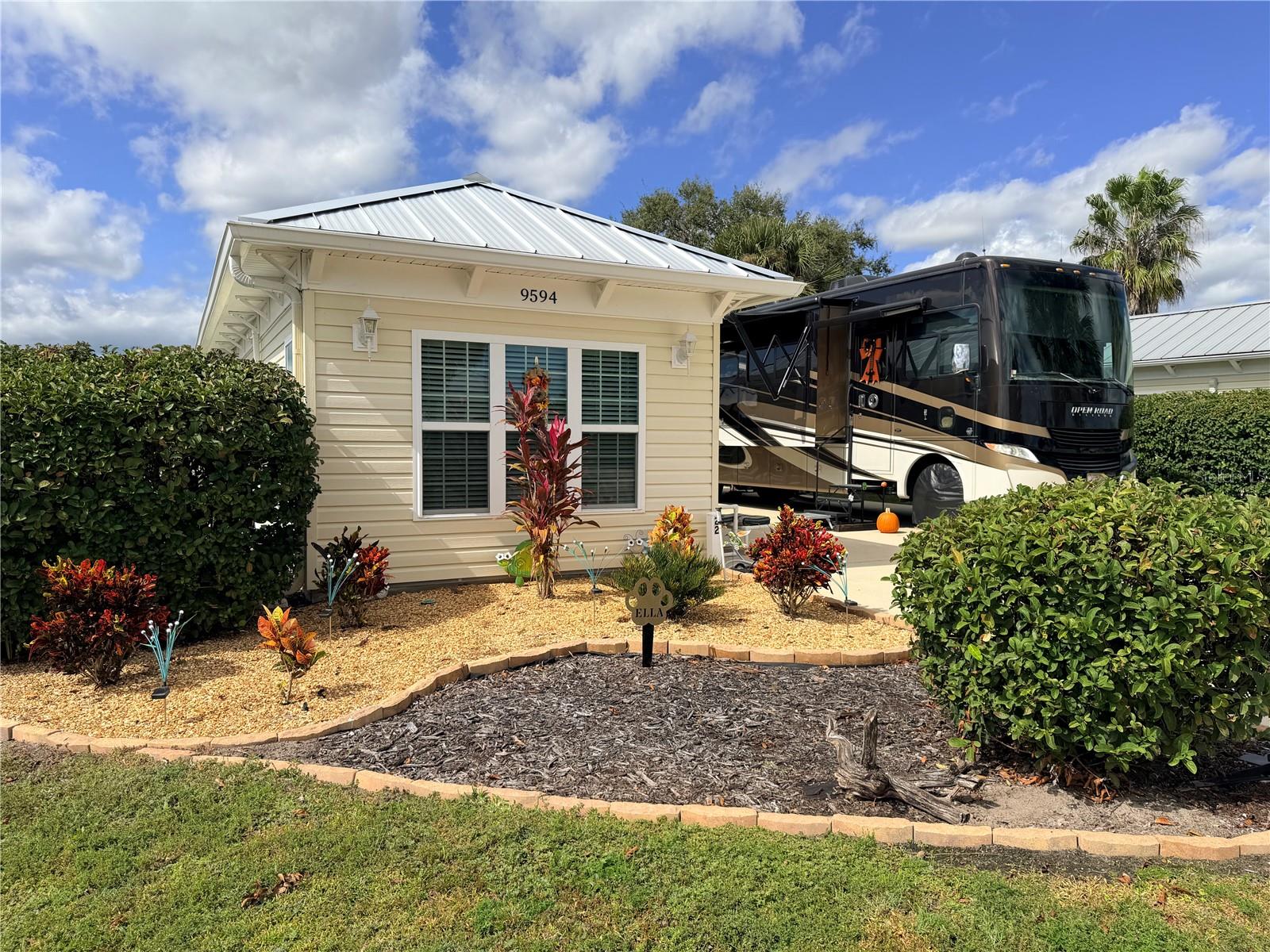 Image 4 of 50 For 9594 47th Way