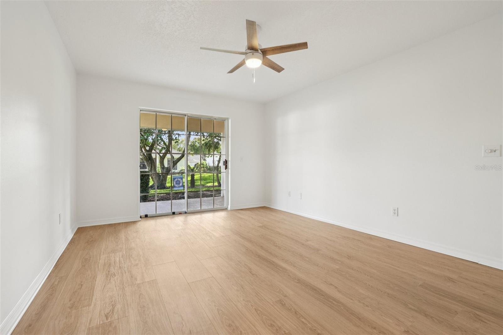 Image 22 of 50 For 512 Juniper Way