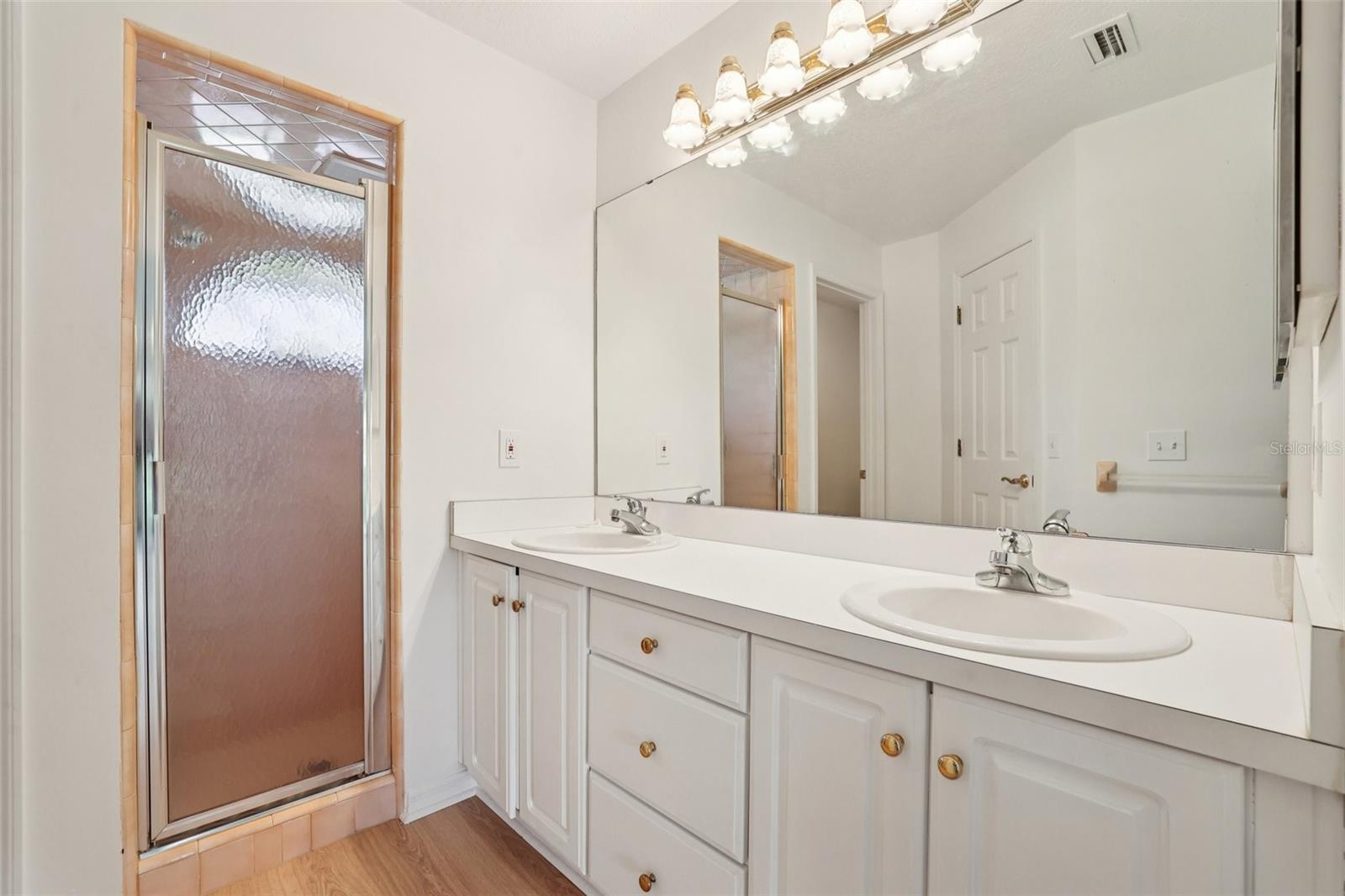 Image 24 of 50 For 512 Juniper Way