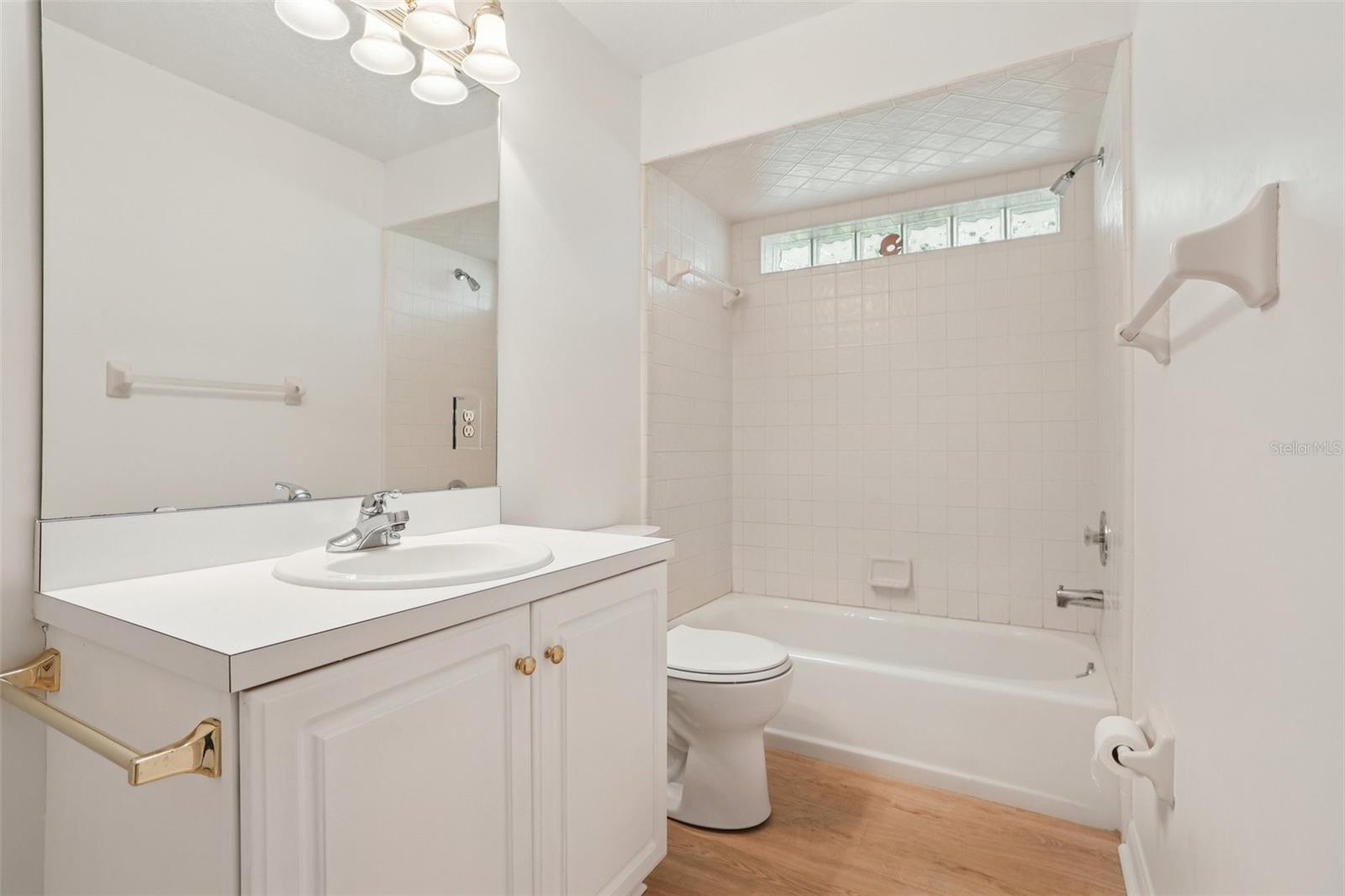 Image 30 of 50 For 512 Juniper Way