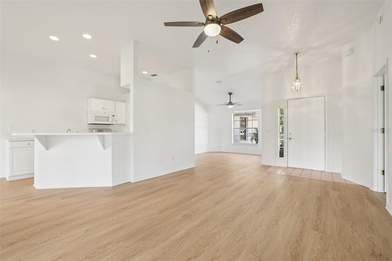 Image 8 of 50 For 512 Juniper Way