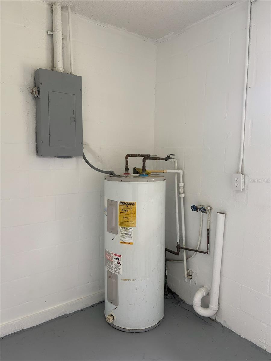 Image 7 of 9 For 38545 Patti Lane