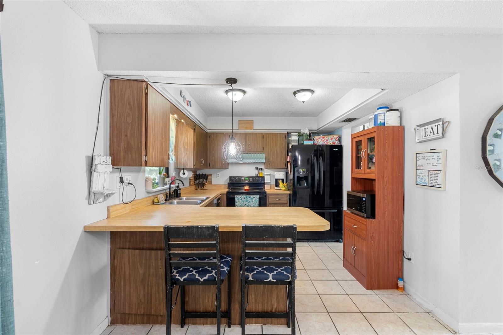 Image 13 of 32 For 409 Century Avenue