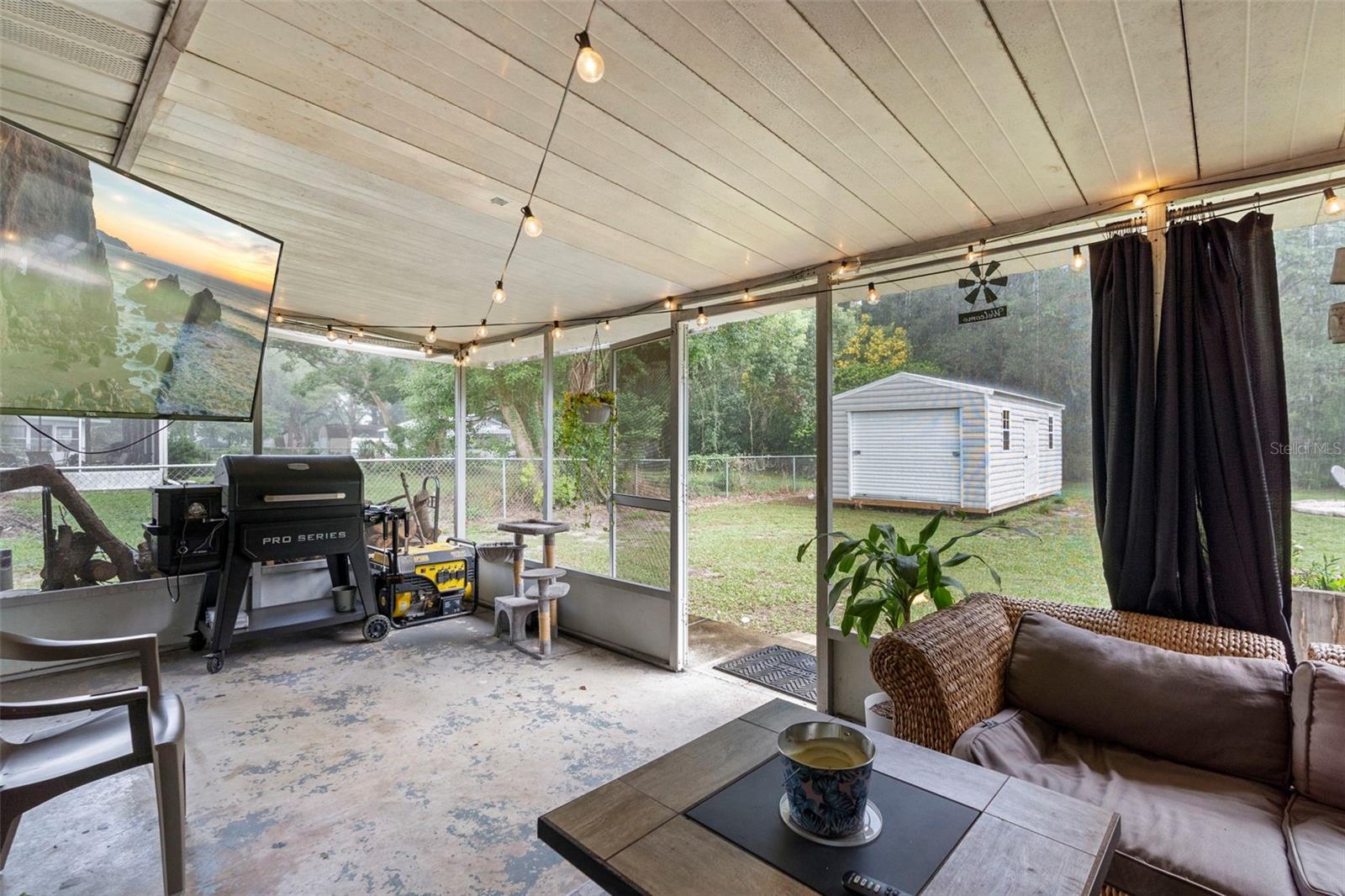 Image 24 of 32 For 409 Century Avenue