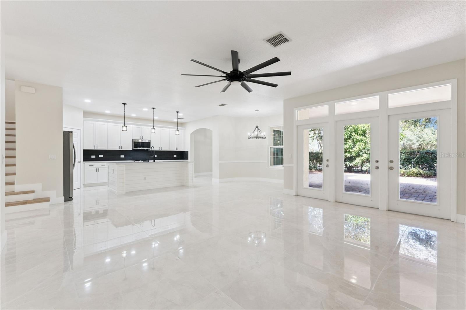 Image 9 of 42 For 6615 Helmsley Circle