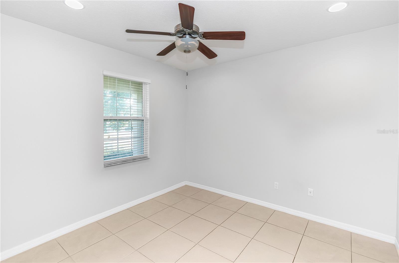 Image 36 of 38 For 3301 Bethpage Loop