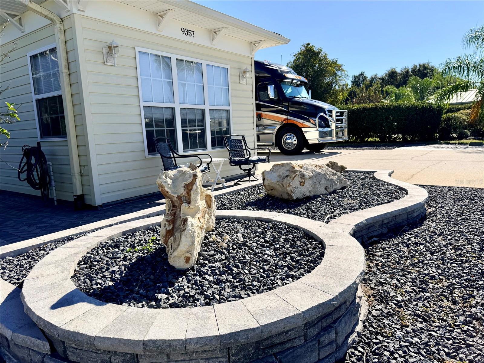 Image 4 of 39 For 9357 49th Terrace