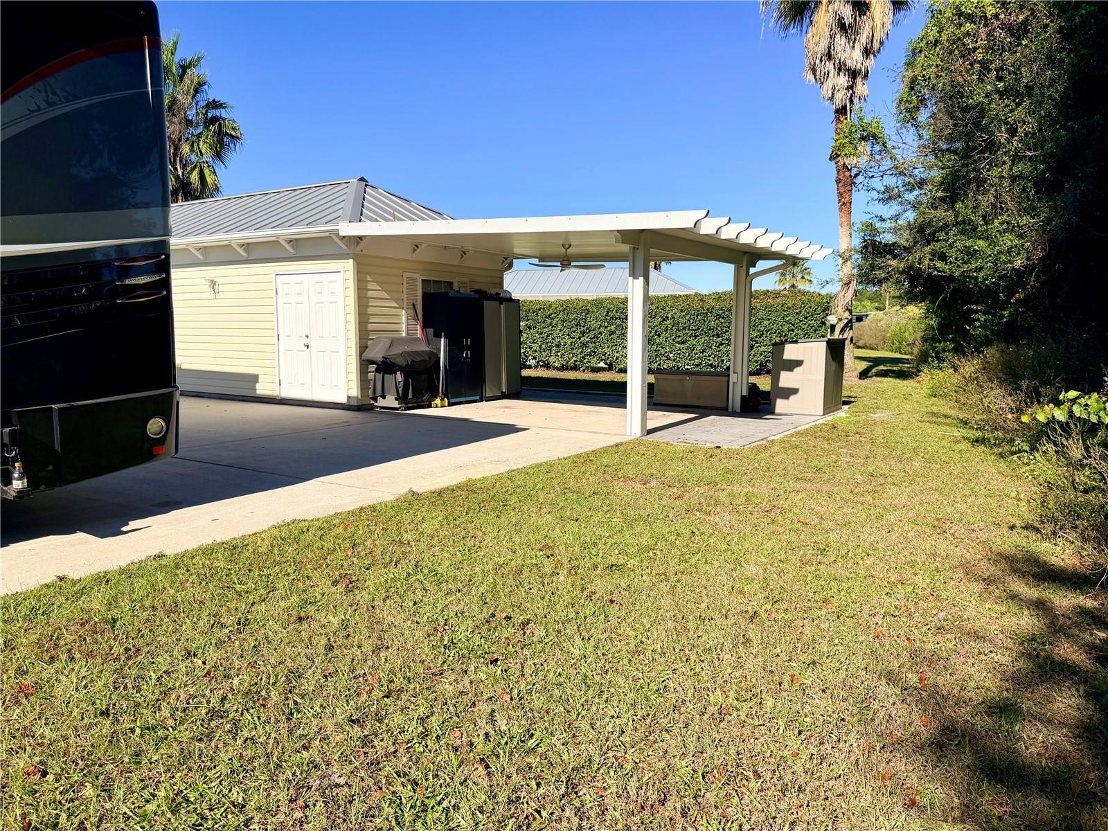 Image 8 of 39 For 9357 49th Terrace