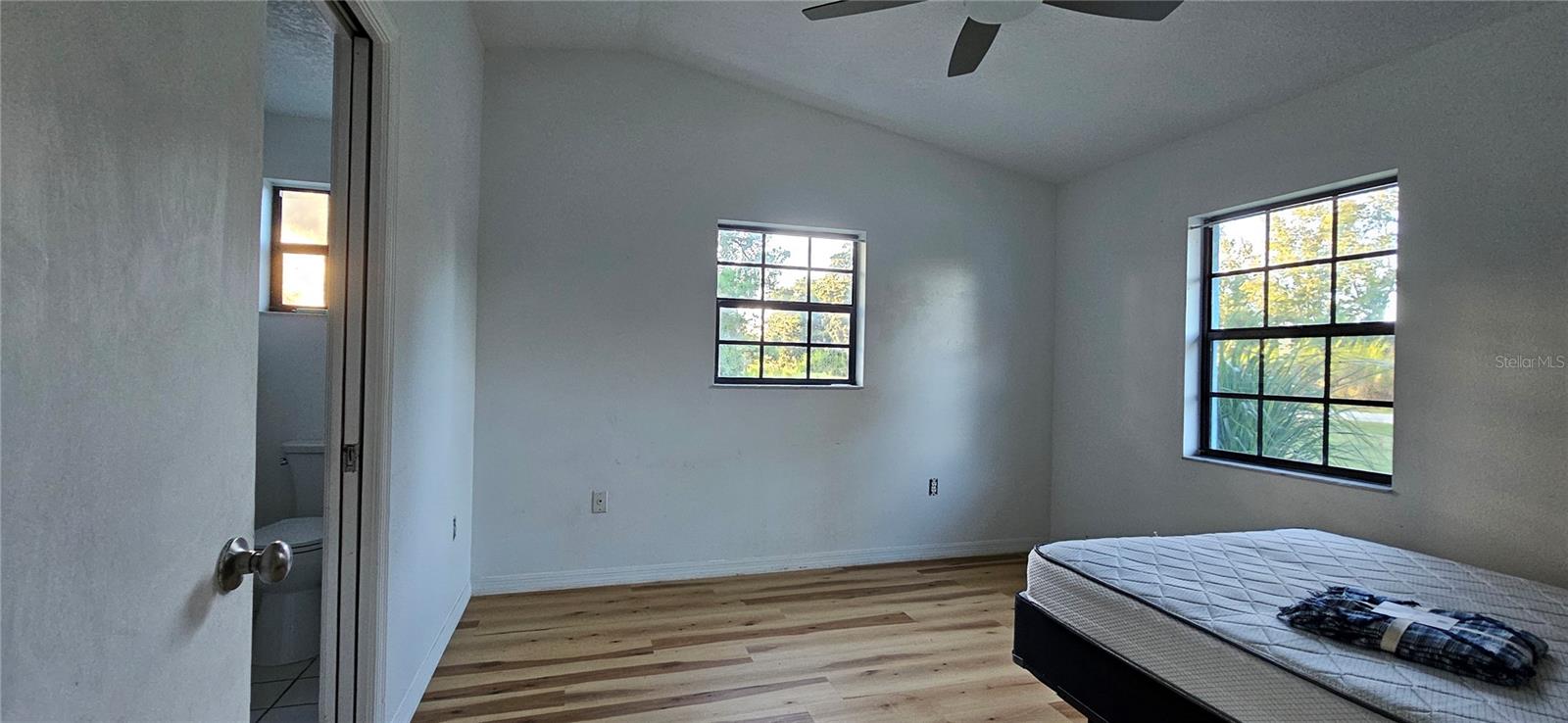 Image 9 of 14 For 15012 Colley Drive B