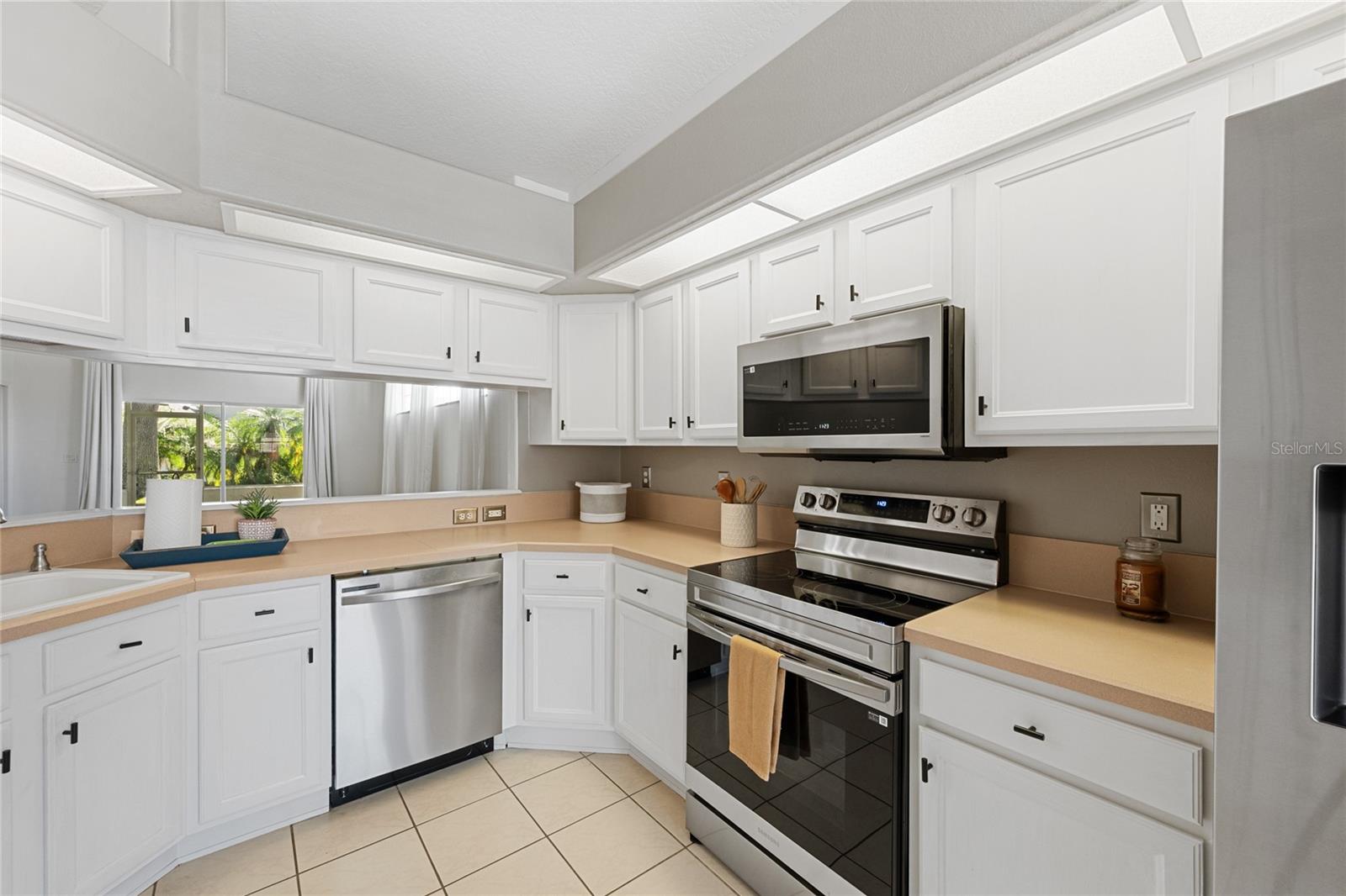 Image 35 of 64 For 5676 Gulf Stream Street