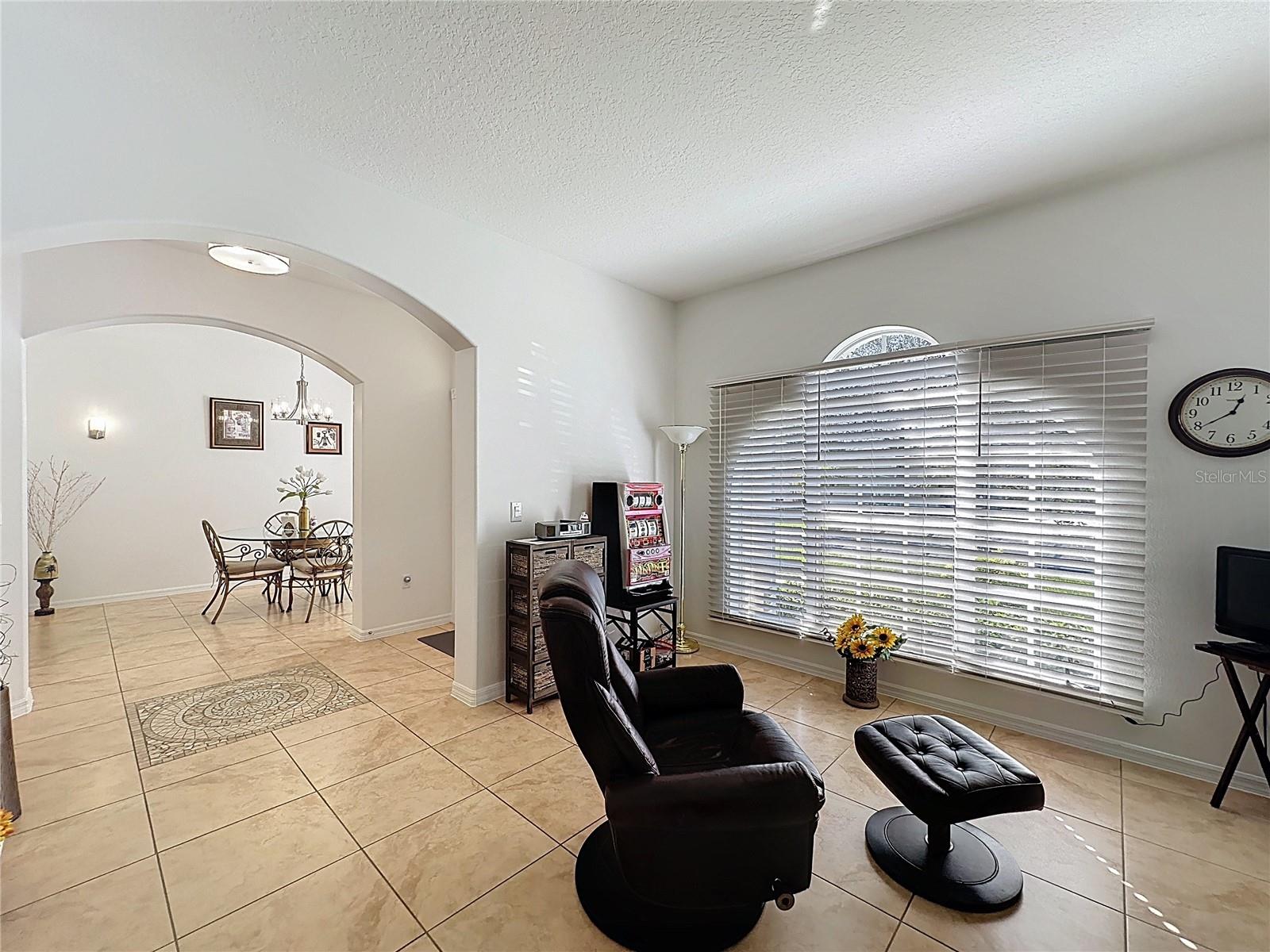 Image 10 of 76 For 3707 Fairfield Drive