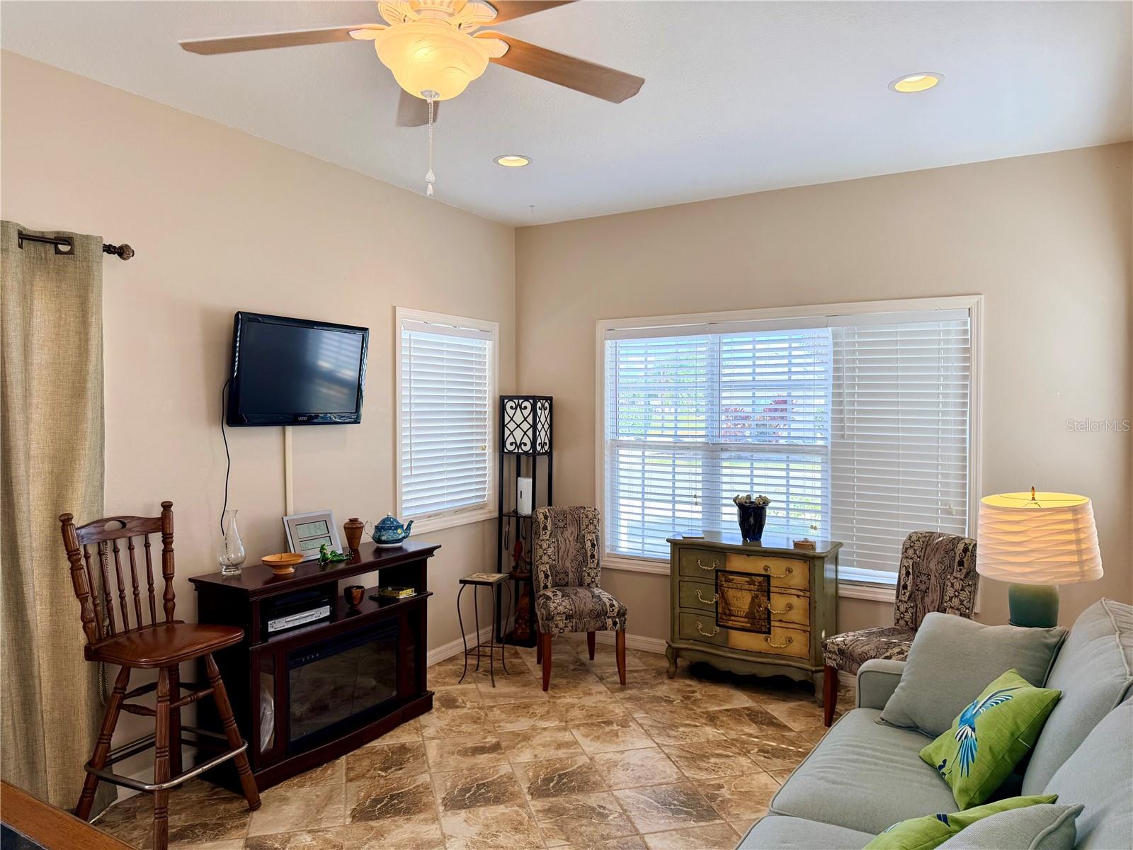 Image 15 of 43 For 9588 47th Way