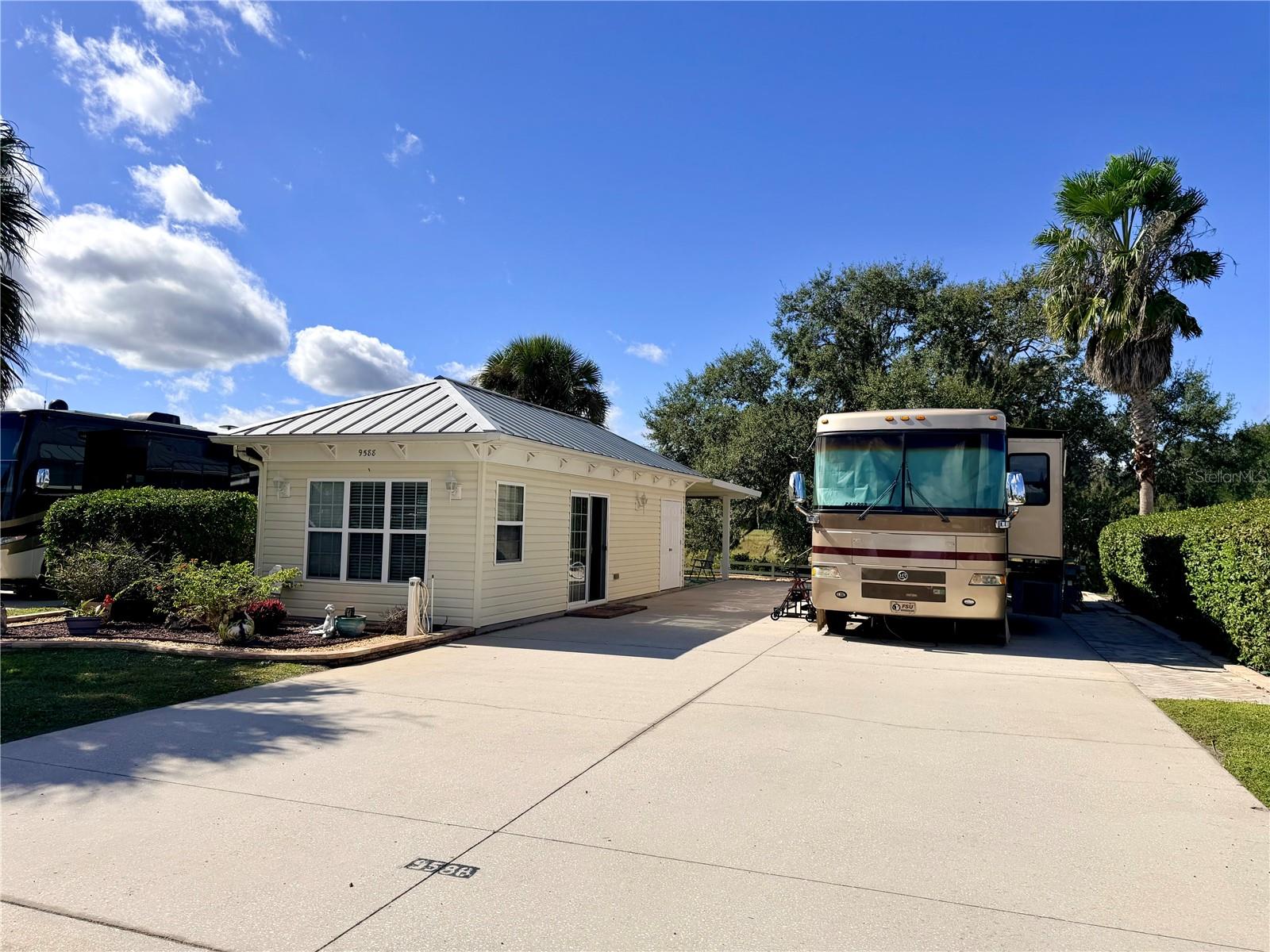 Image 2 of 43 For 9588 47th Way