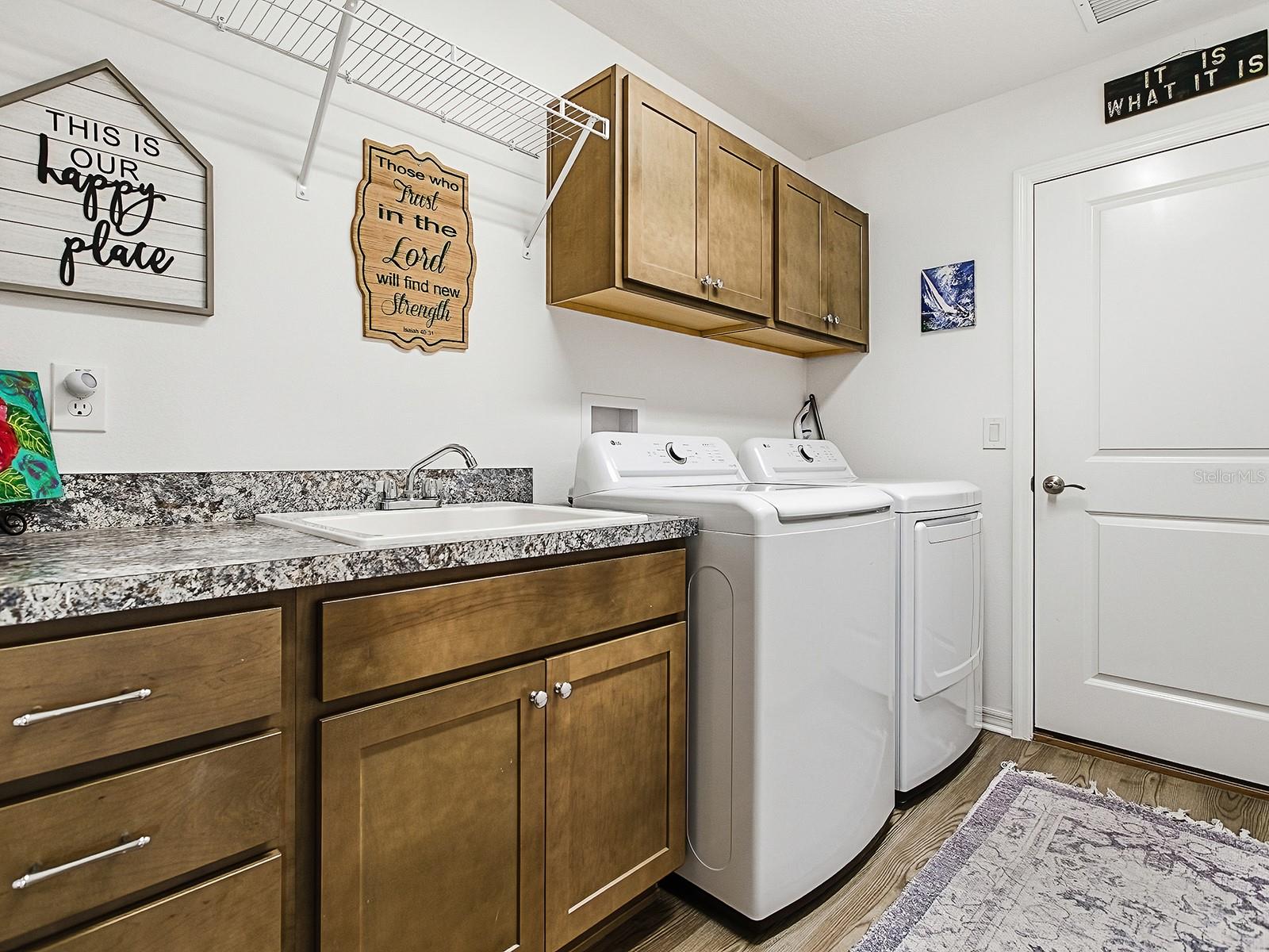 Image 33 of 41 For 11200 Midora Terrace