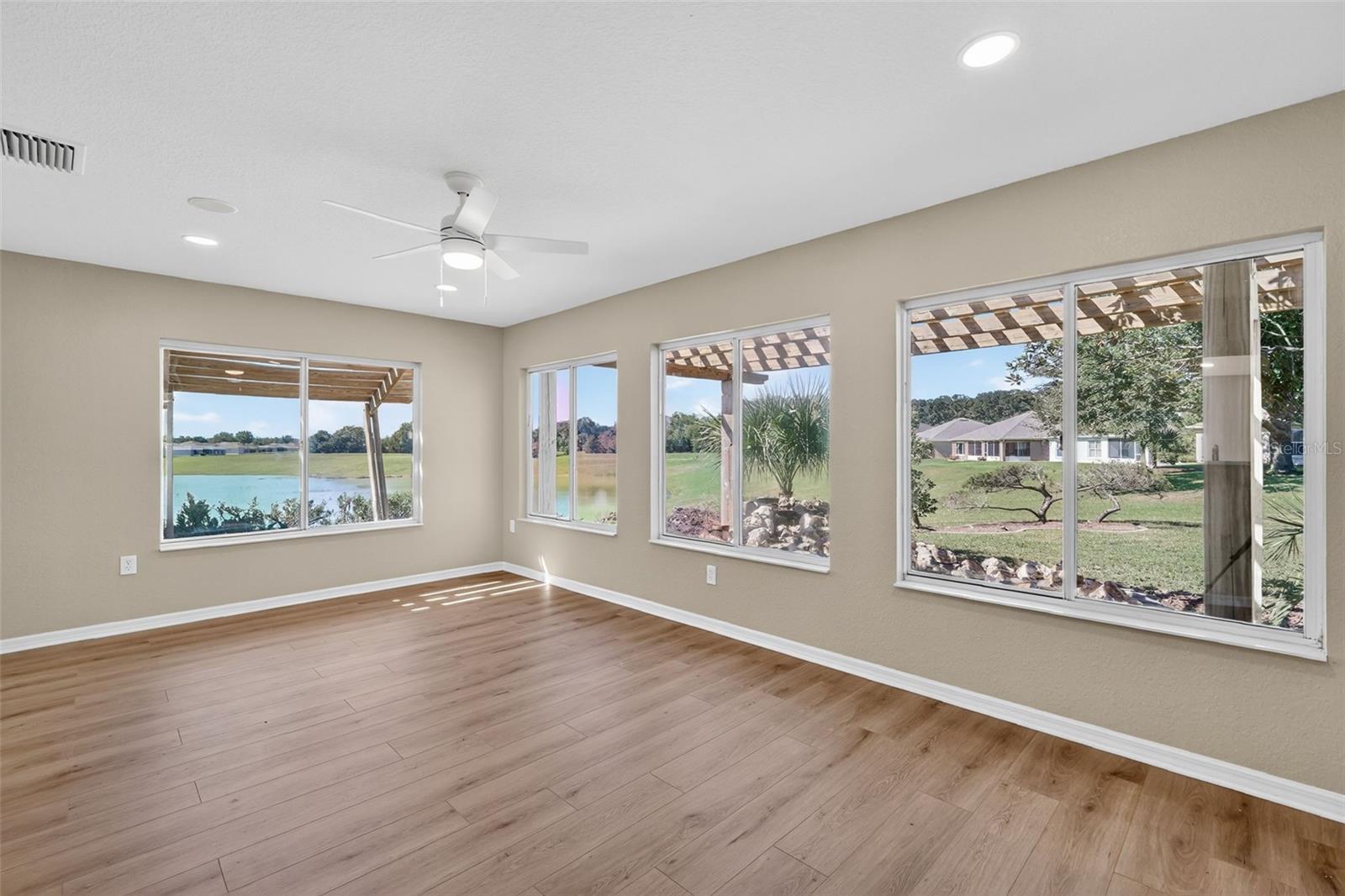 Image 16 of 29 For 13520 87th Circle