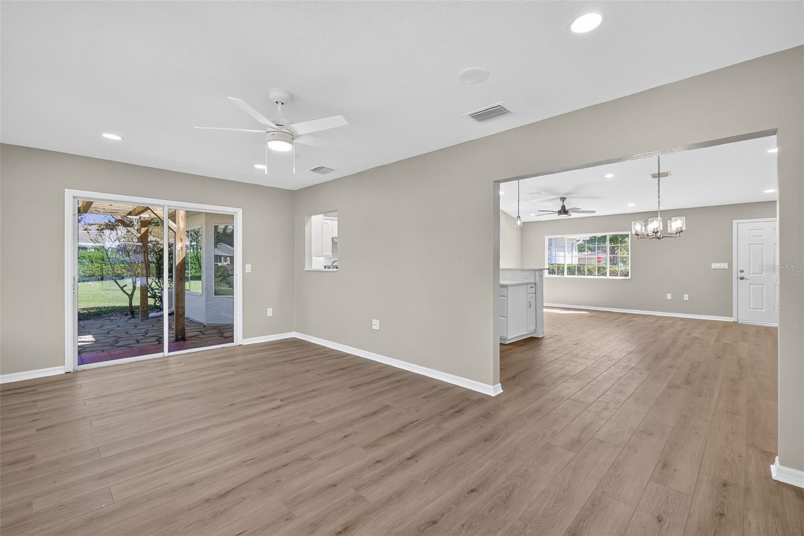 Image 17 of 29 For 13520 87th Circle