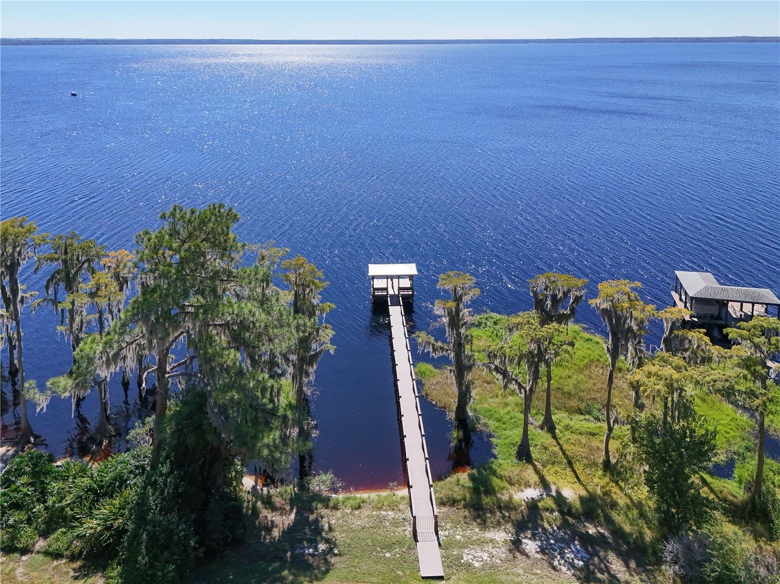 Image 24 of 26 For 13320 Via Roma Circle