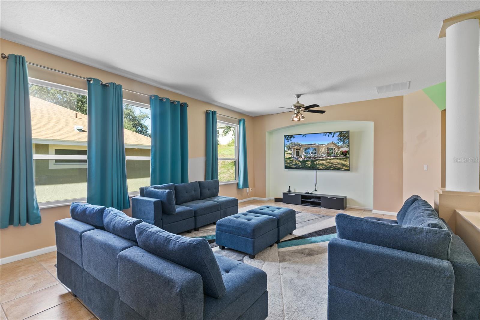 Image 5 of 26 For 13320 Via Roma Circle