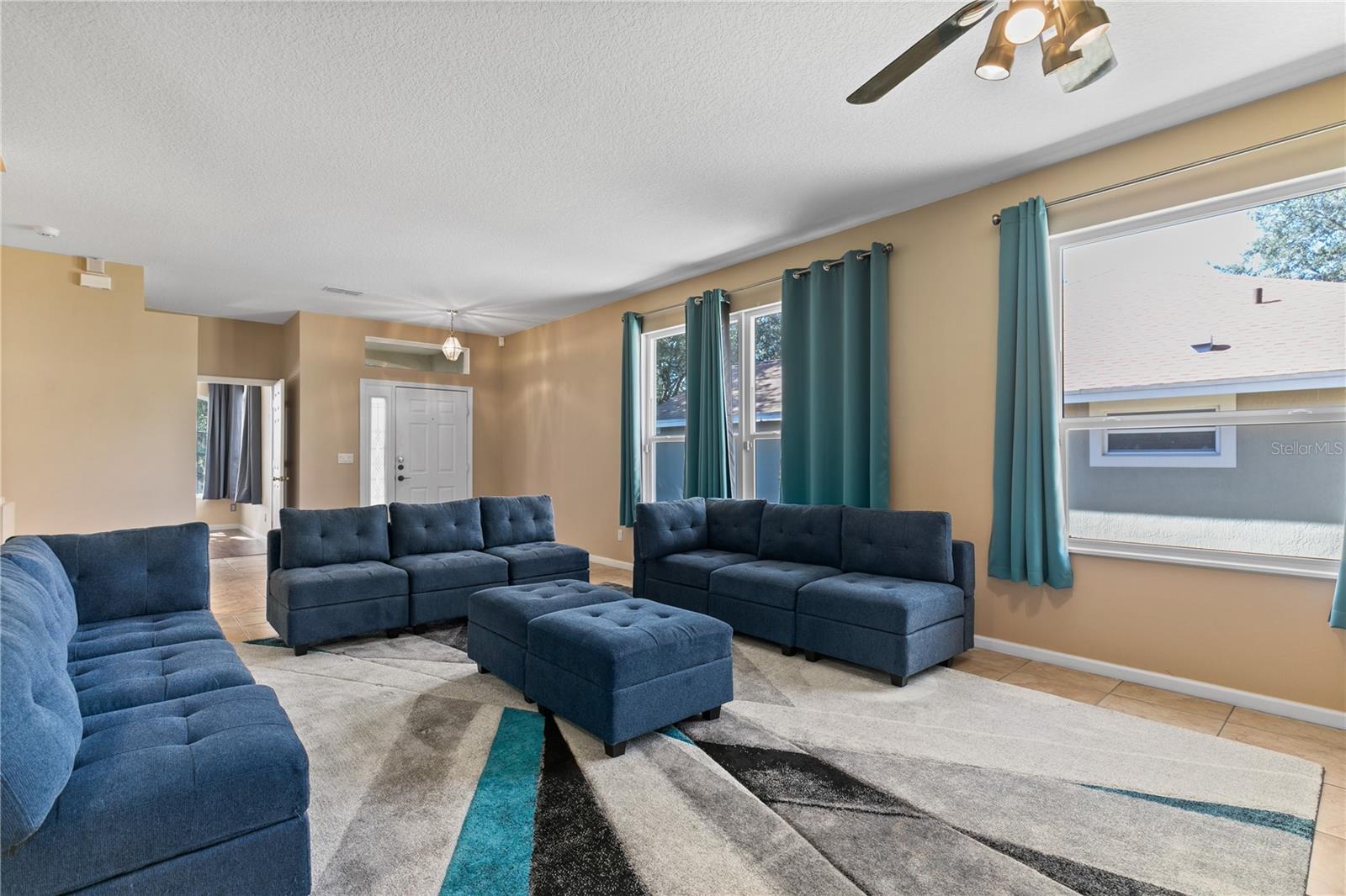 Image 6 of 26 For 13320 Via Roma Circle