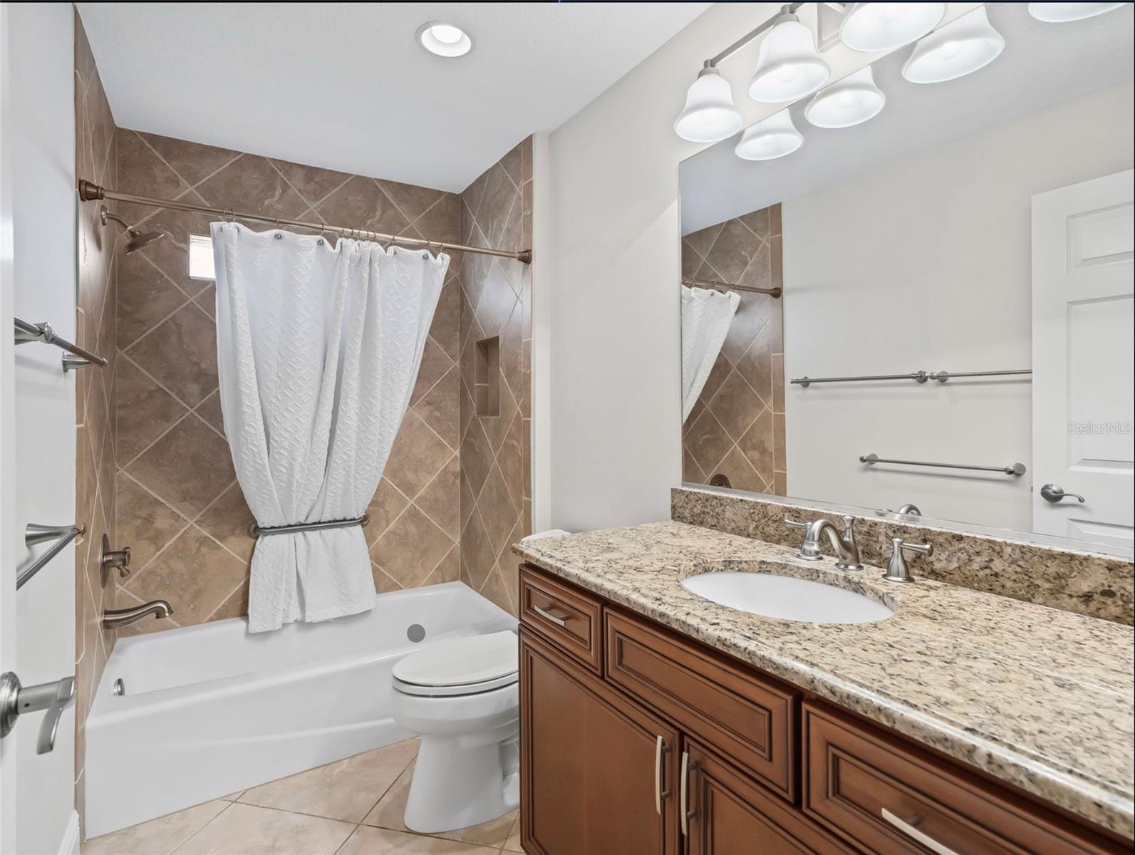 Image 25 of 44 For 1865 Claverton Street