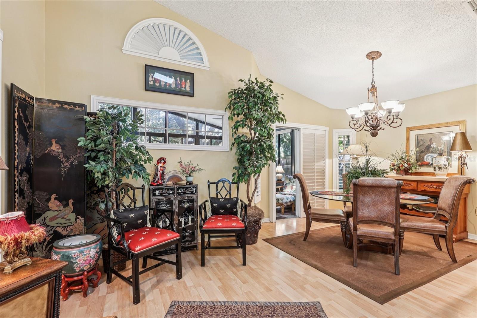 Image 10 of 37 For 999 Piedmont Oaks Drive