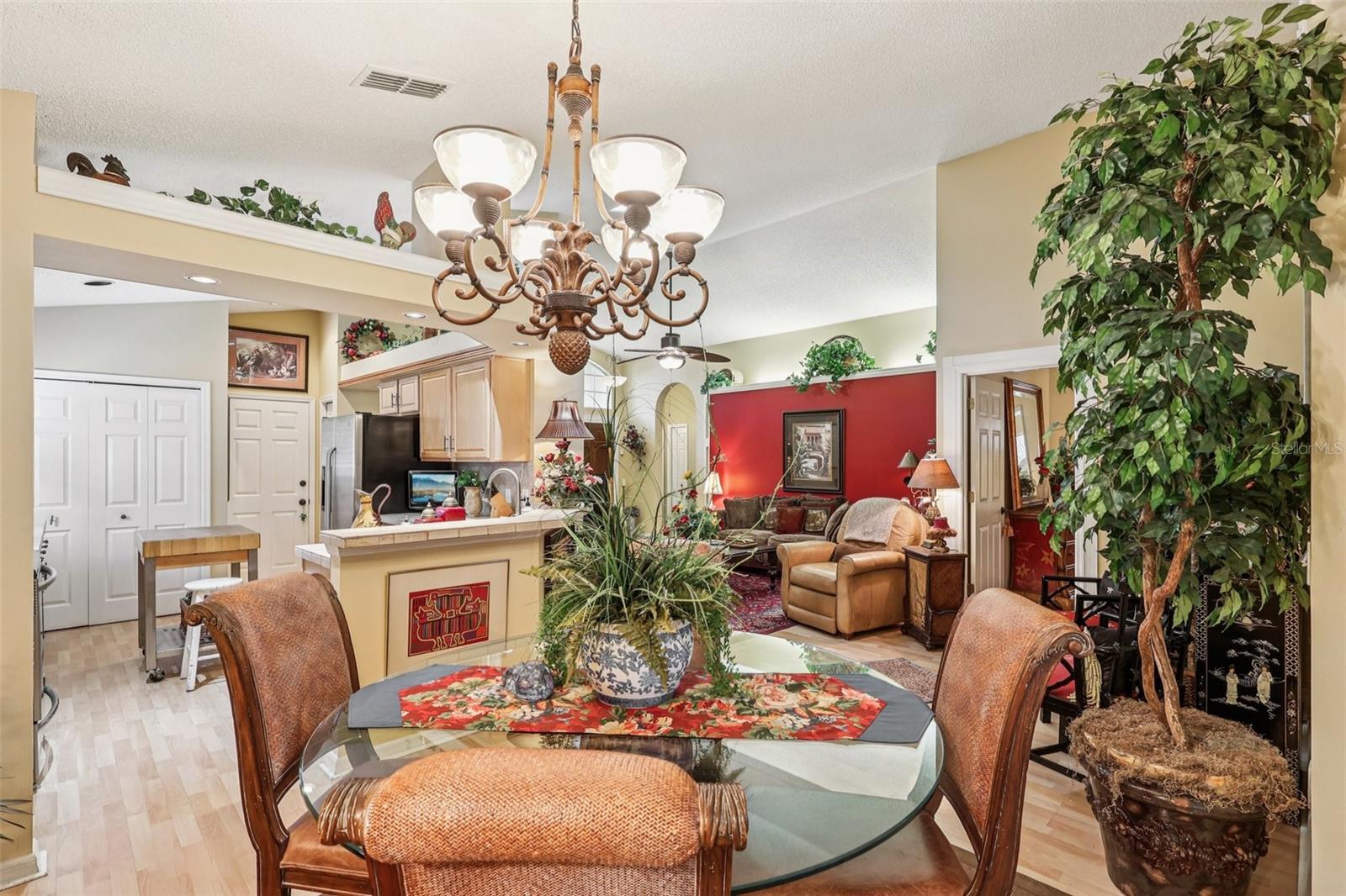 Image 12 of 37 For 999 Piedmont Oaks Drive