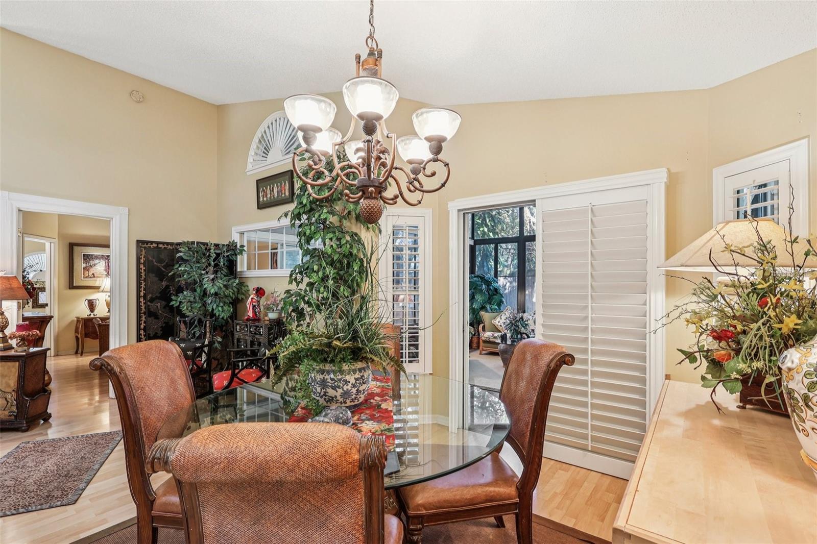 Image 13 of 37 For 999 Piedmont Oaks Drive