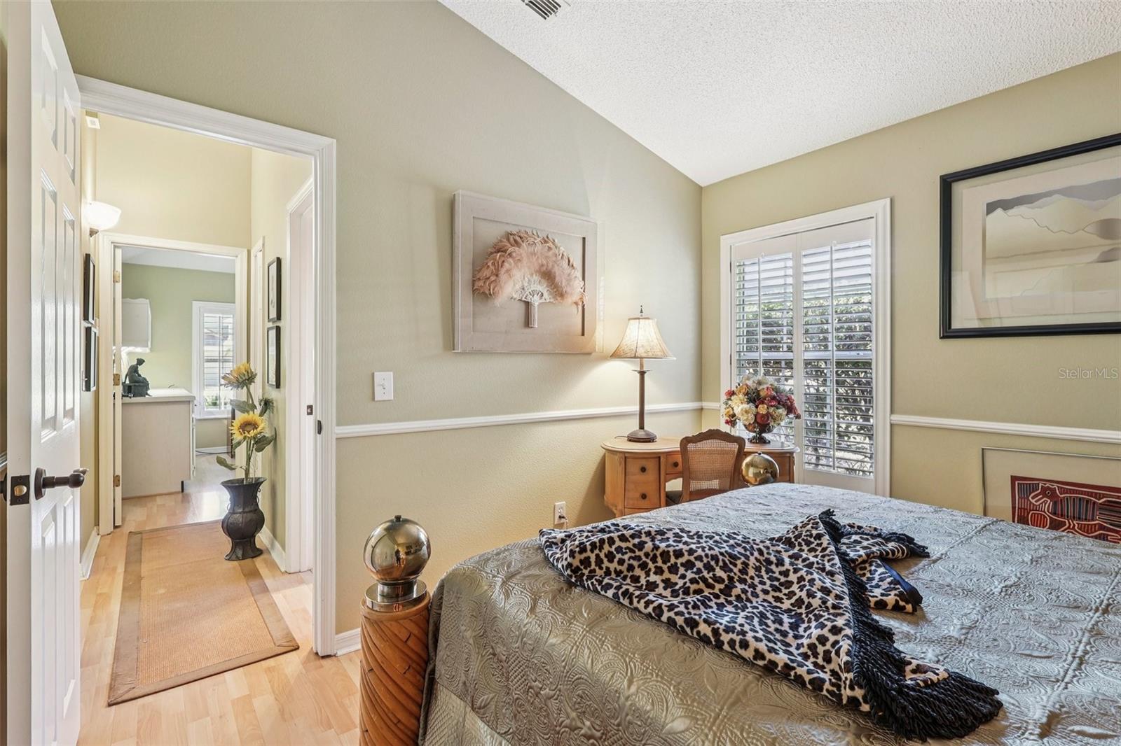 Image 24 of 37 For 999 Piedmont Oaks Drive