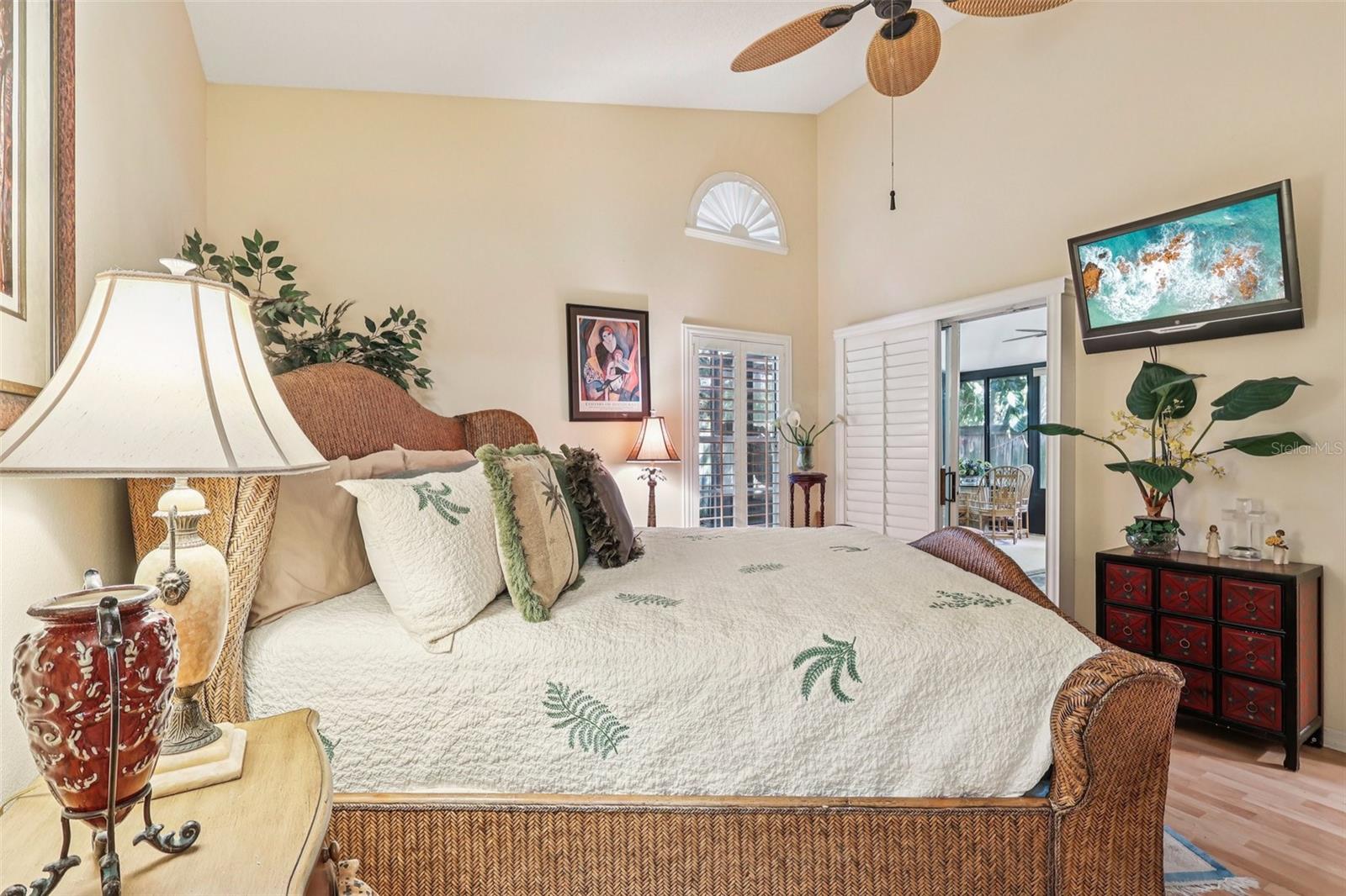 Image 27 of 37 For 999 Piedmont Oaks Drive