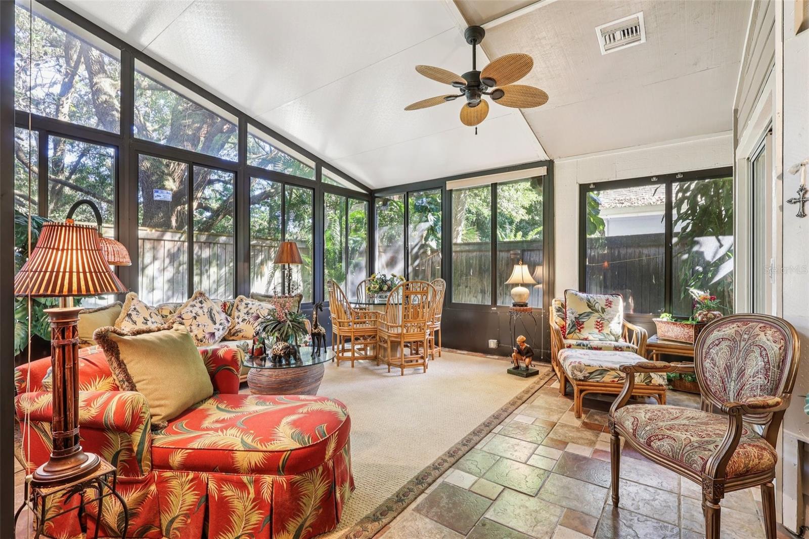 Image 32 of 37 For 999 Piedmont Oaks Drive