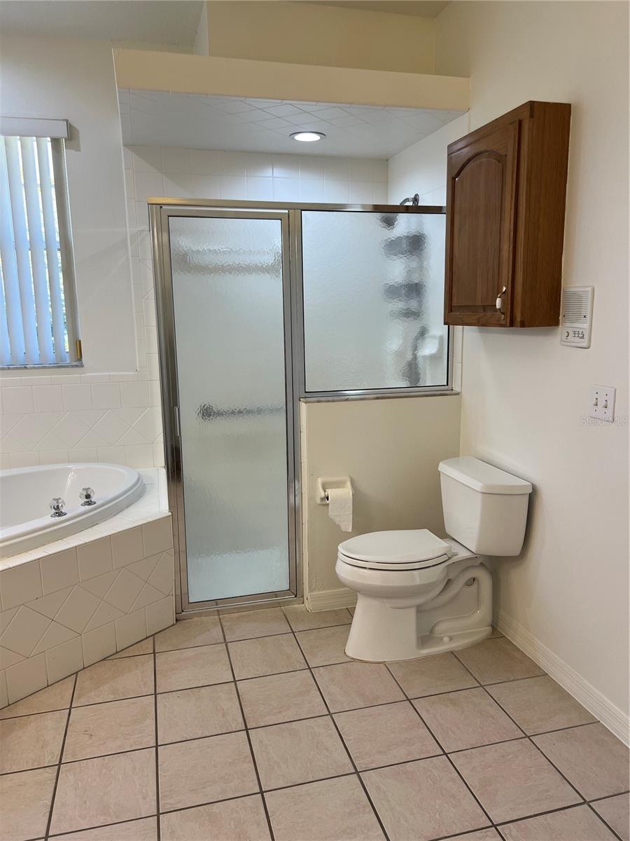 Image 22 of 51 For 415 Royal Street