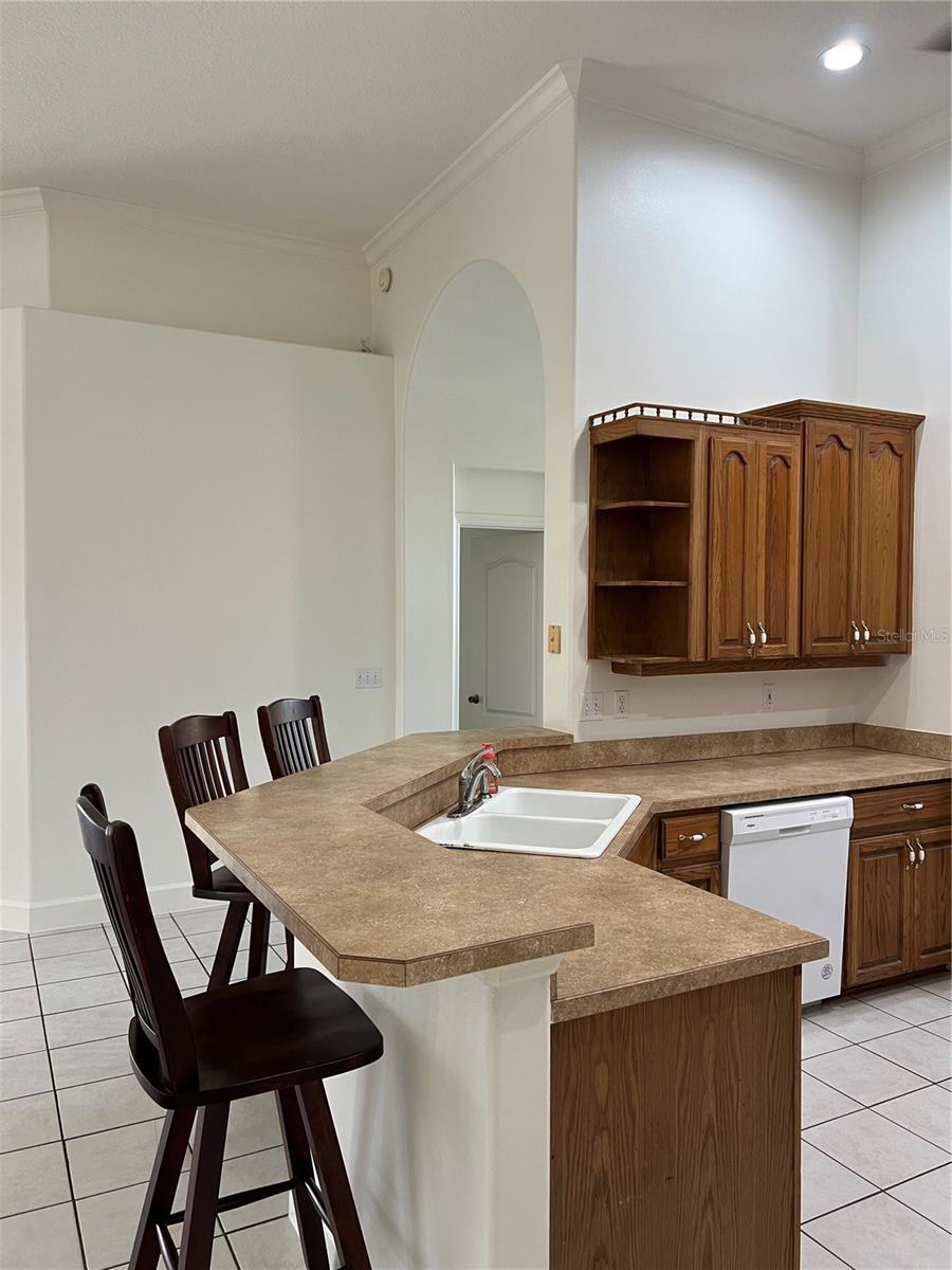 Image 26 of 51 For 415 Royal Street