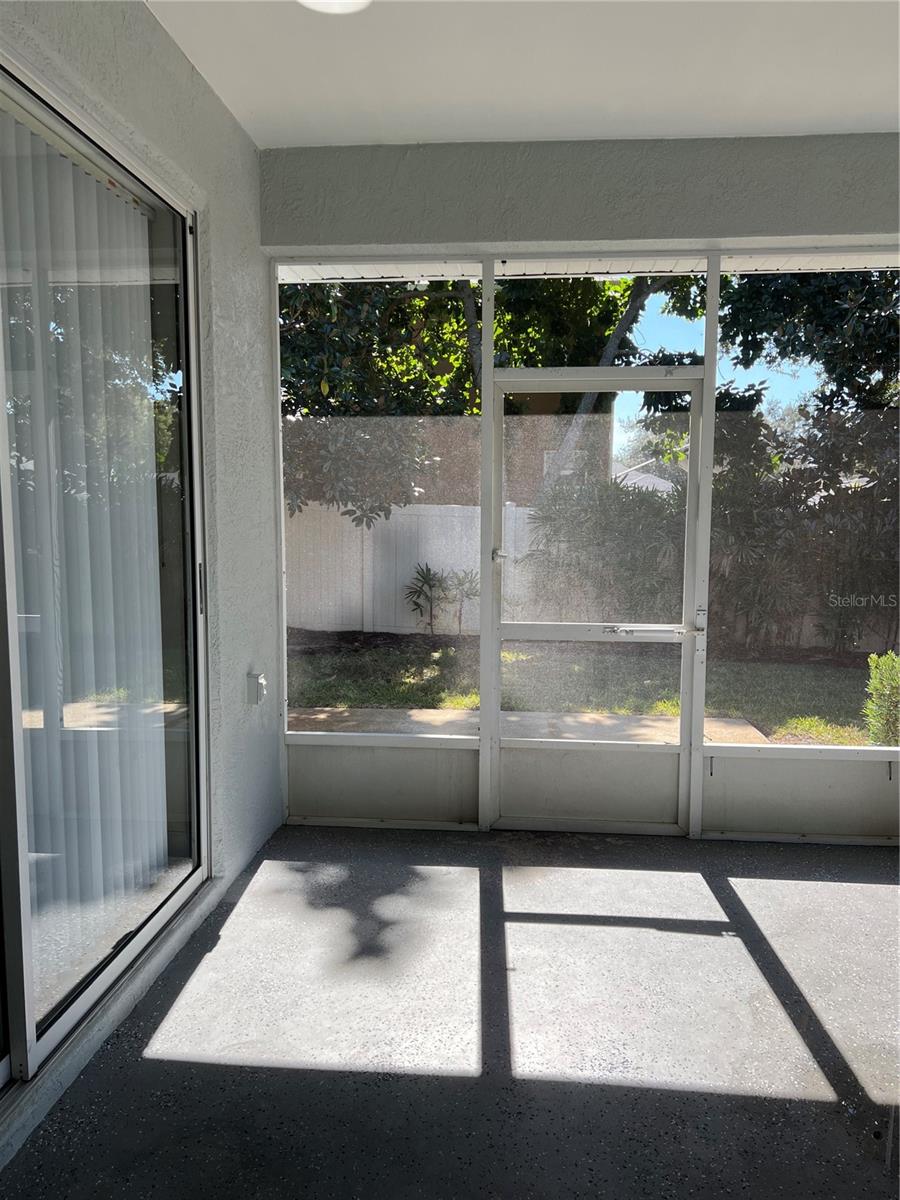 Image 50 of 51 For 415 Royal Street