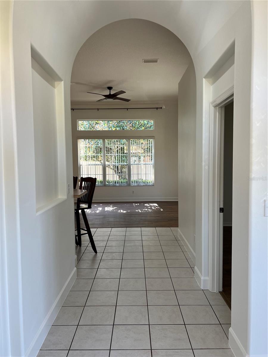 Image 8 of 51 For 415 Royal Street