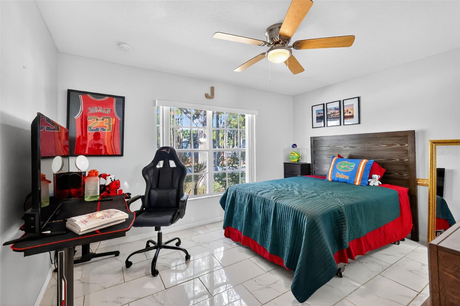 Image 18 of 28 For 2442 Foxhollow Road