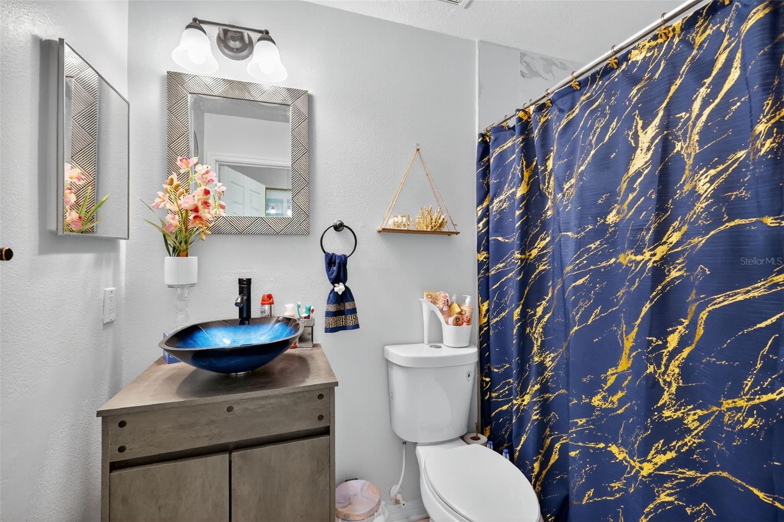 Image 19 of 28 For 2442 Foxhollow Road