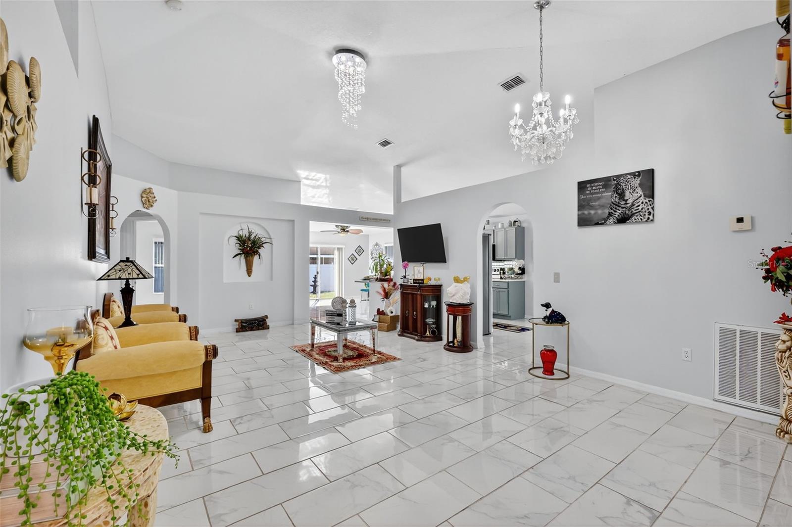 Image 7 of 28 For 2442 Foxhollow Road