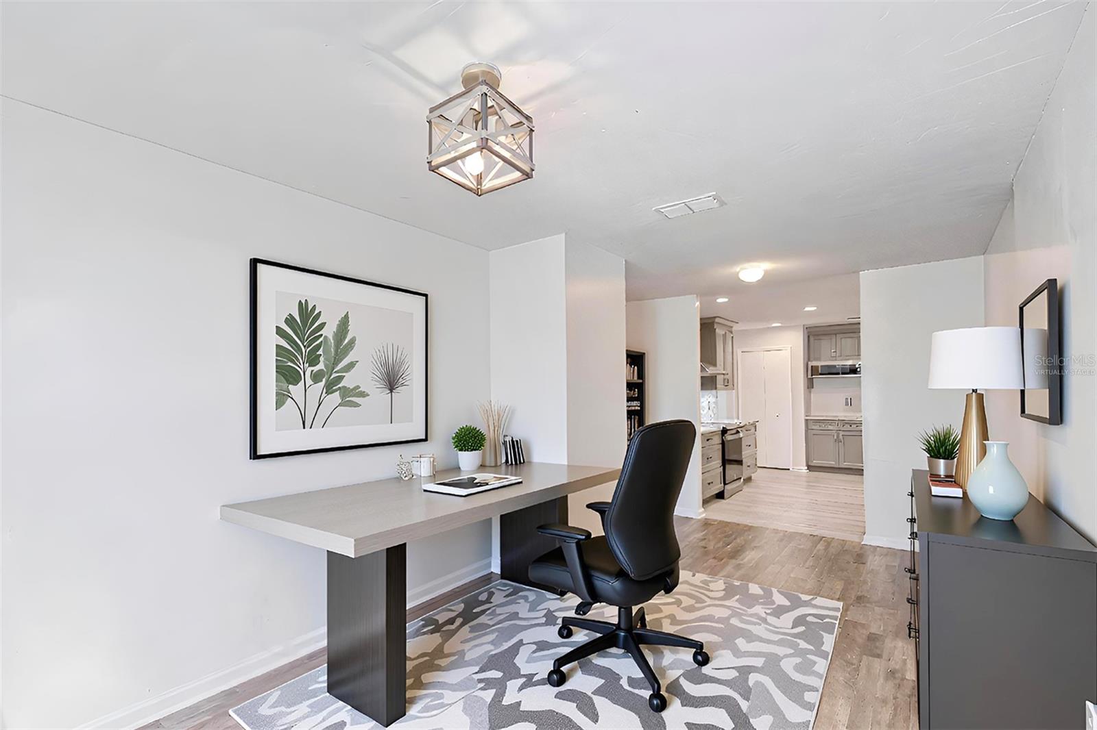 Image 13 of 35 For 157 Lake Catherine Circle