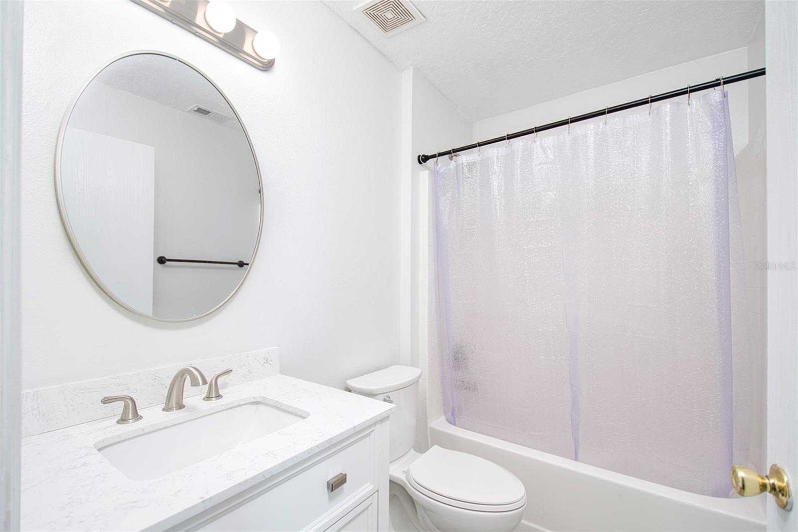 Image 22 of 35 For 157 Lake Catherine Circle