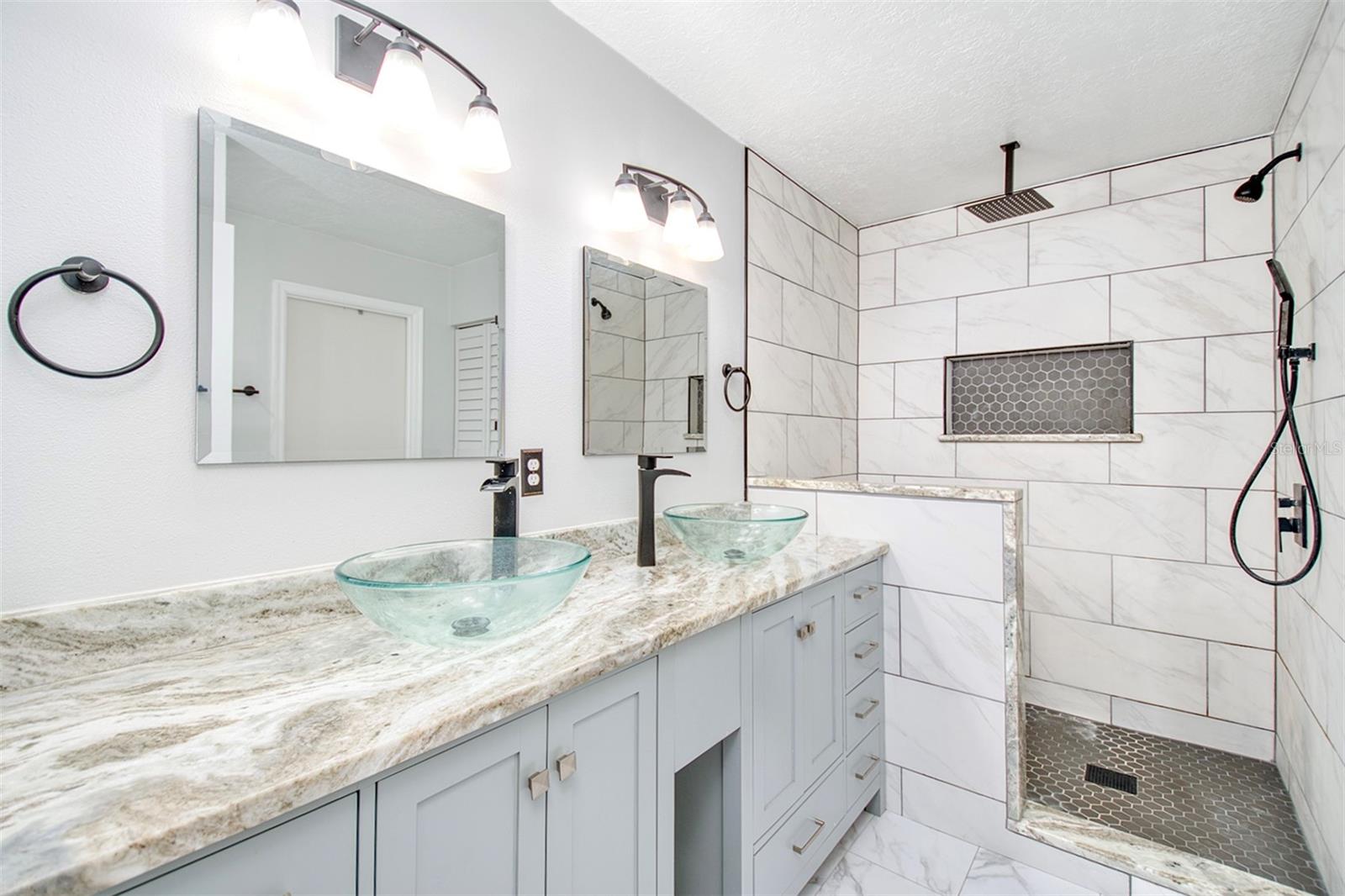 Image 28 of 35 For 157 Lake Catherine Circle