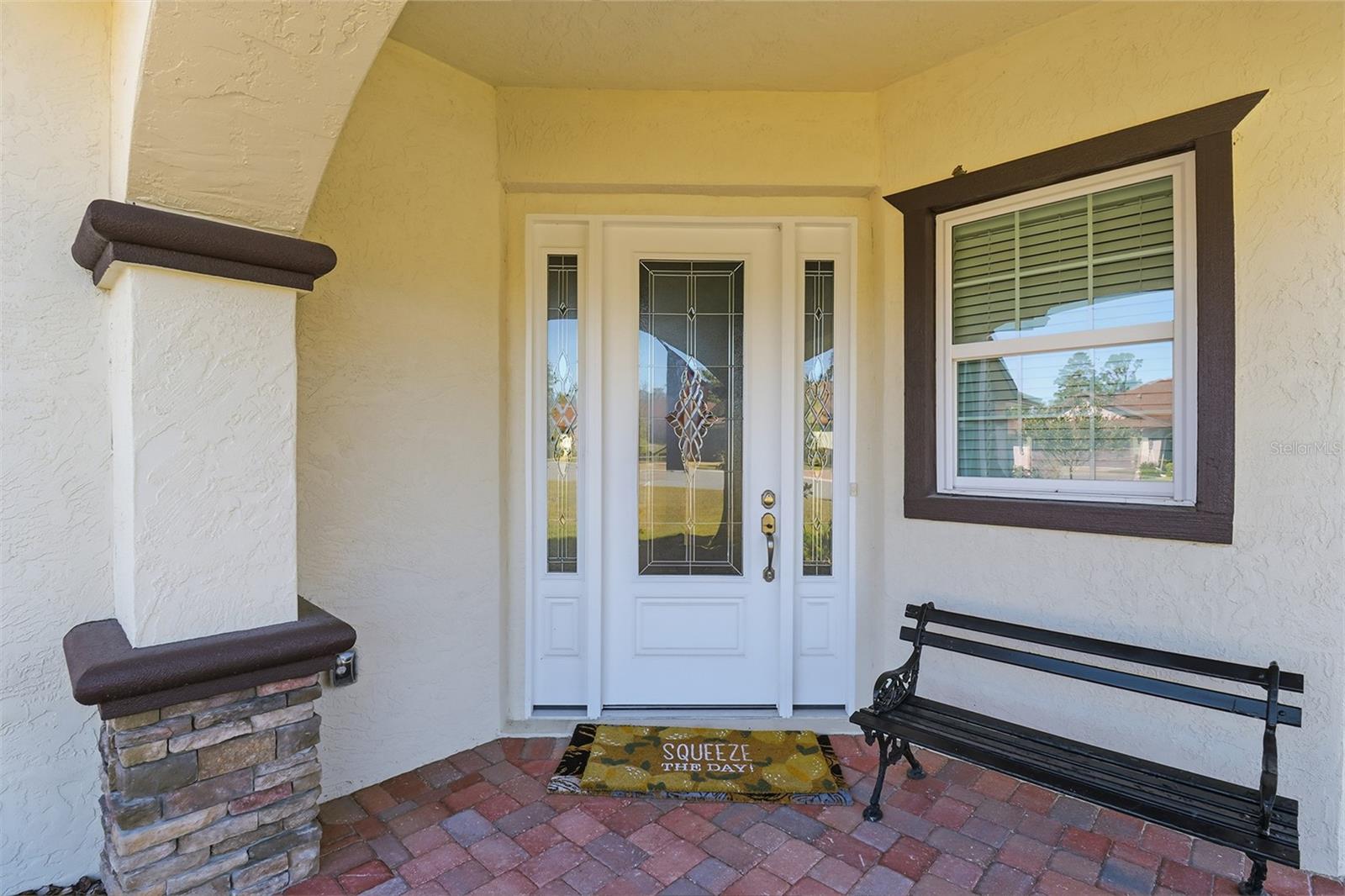 Listing photo id 2 for 5470 Hunter Run Lane