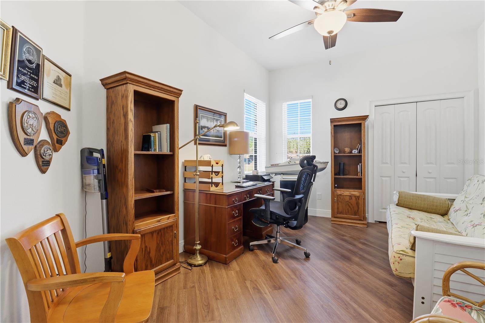 Listing photo id 5 for 5470 Hunter Run Lane